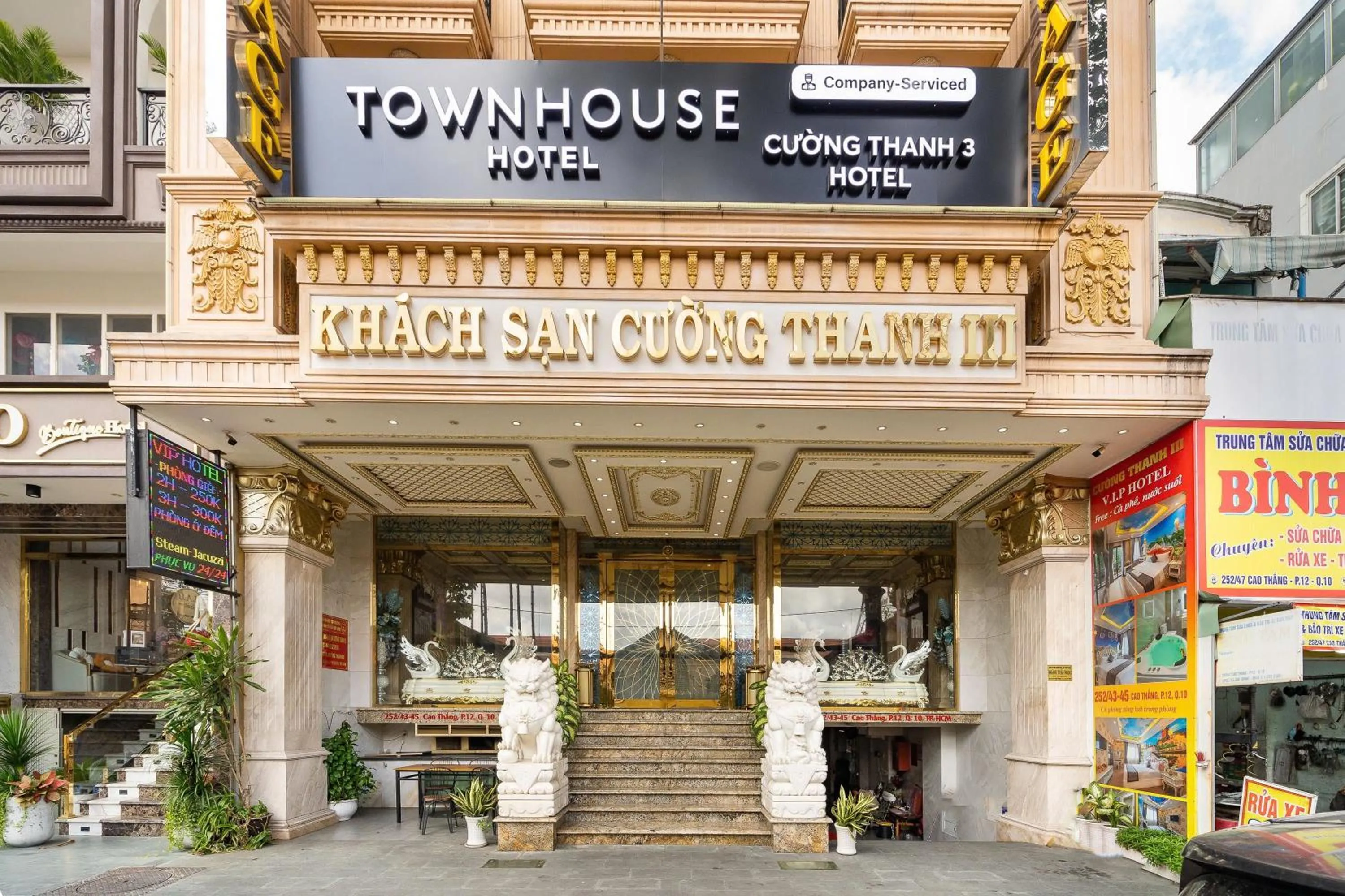 Property building in Townhouse Cuong Thanh 3 Hotel