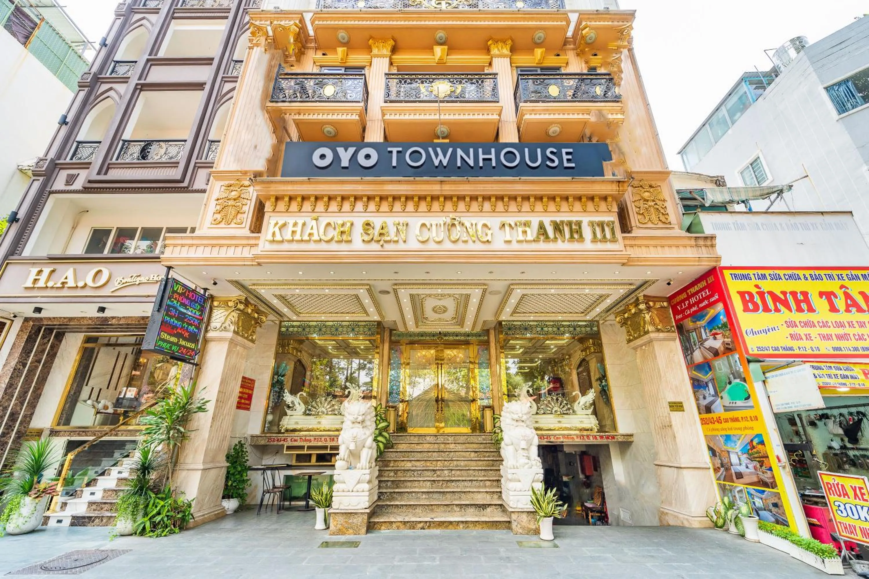 Property building in Townhouse Cuong Thanh 3 Hotel