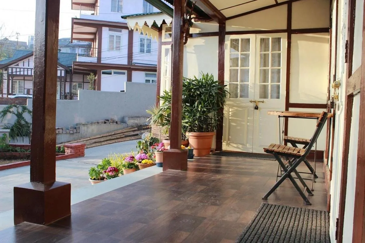 Cafe Shillong Bed and Breakfast