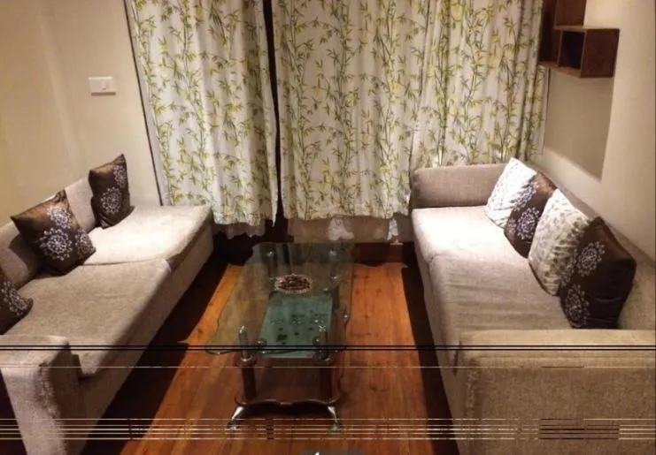 Cafe Shillong Bed and Breakfast