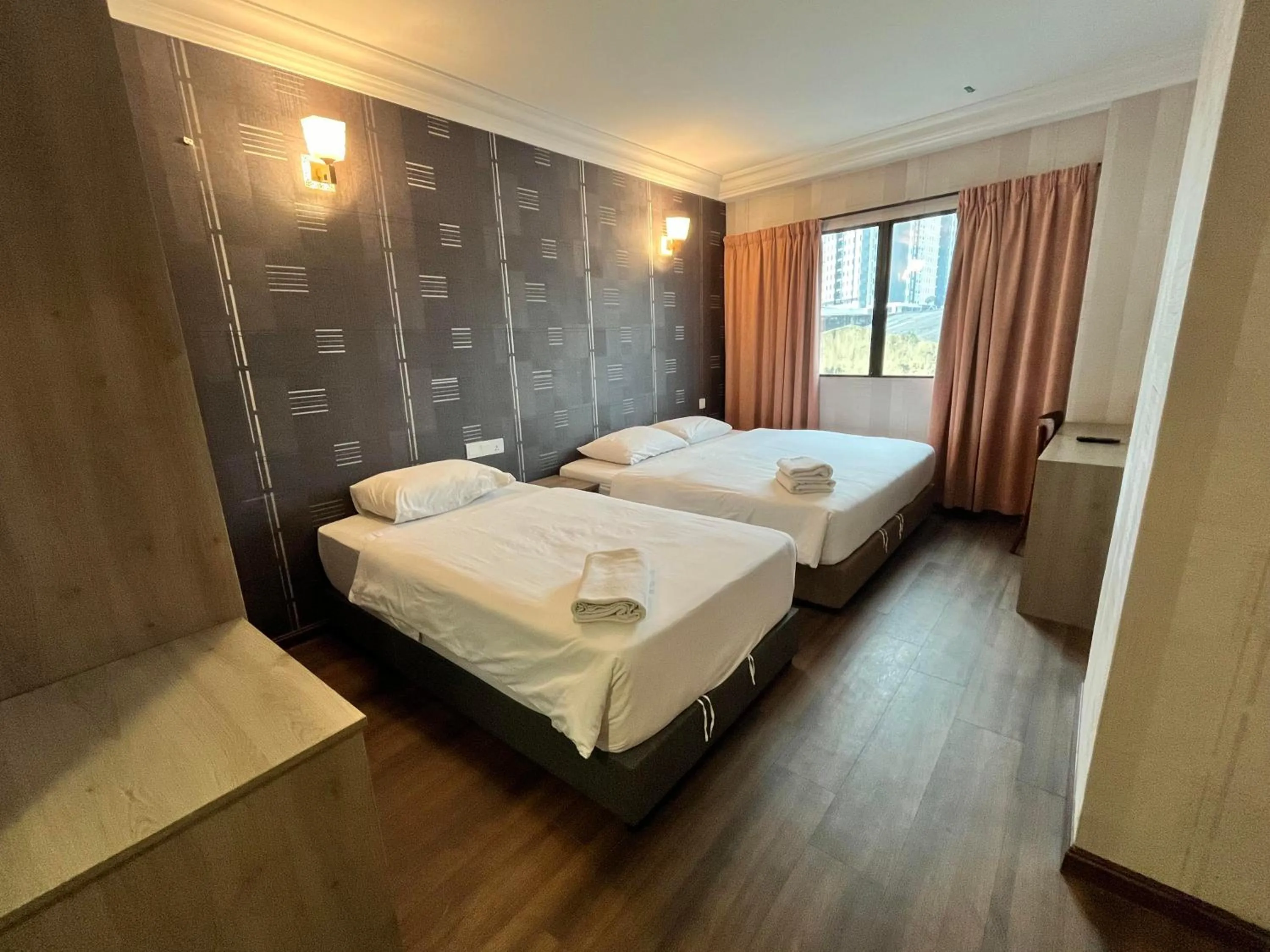 Bed in Fair Park Premier