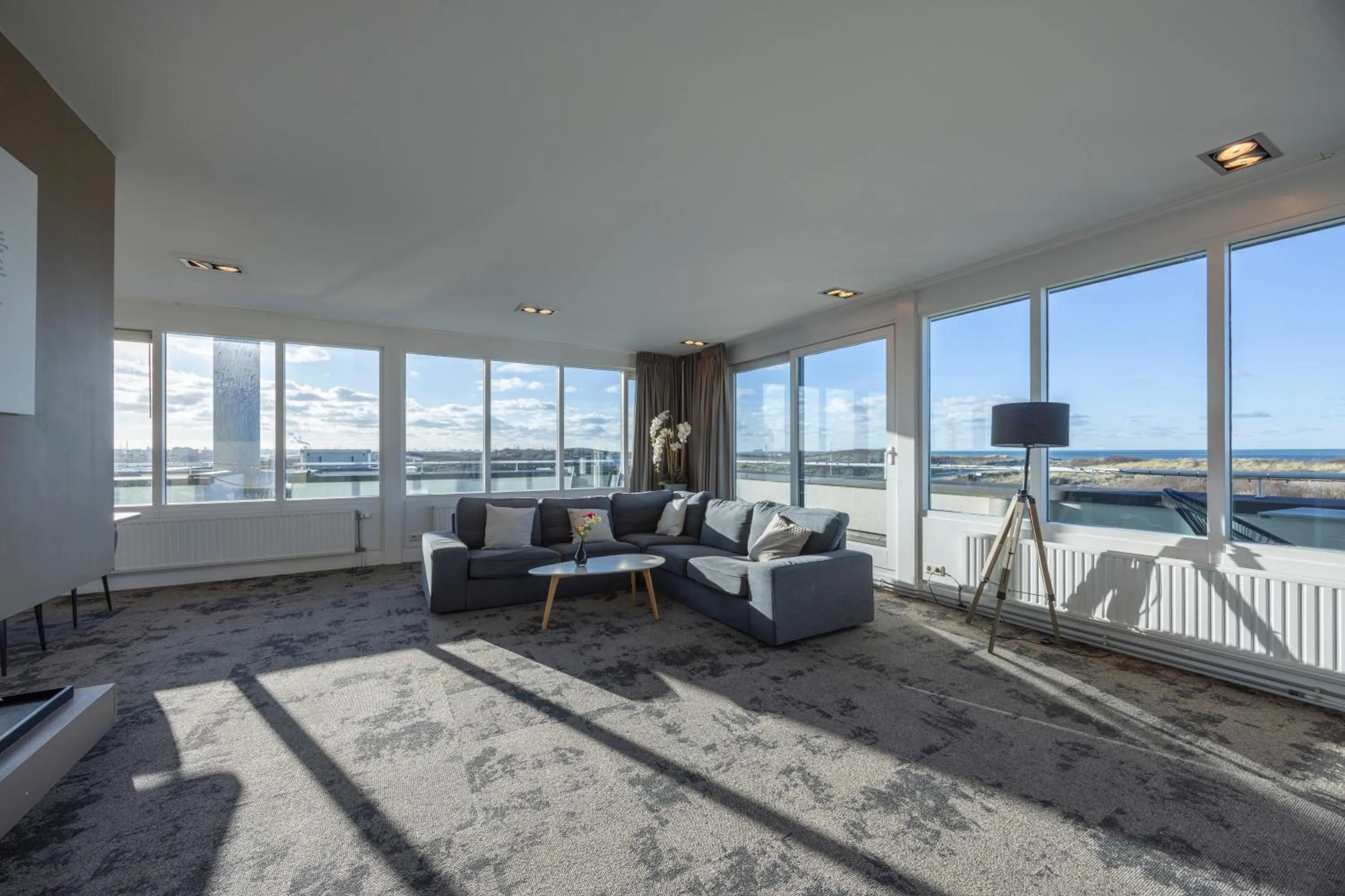 Seating area in Fletcher Hotel - Restaurant Elzenduin