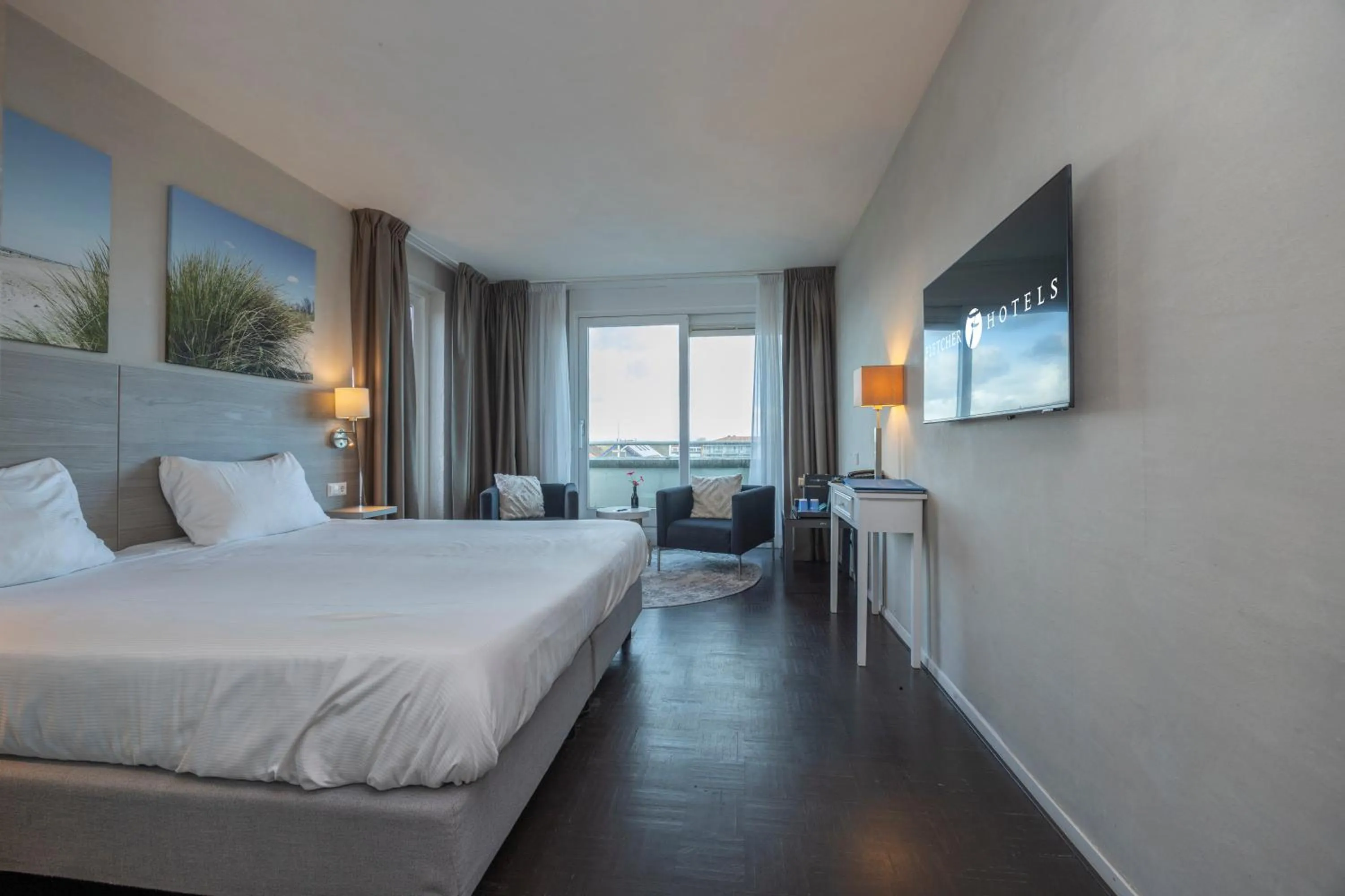 Photo of the whole room, Bed in Fletcher Hotel - Restaurant Elzenduin