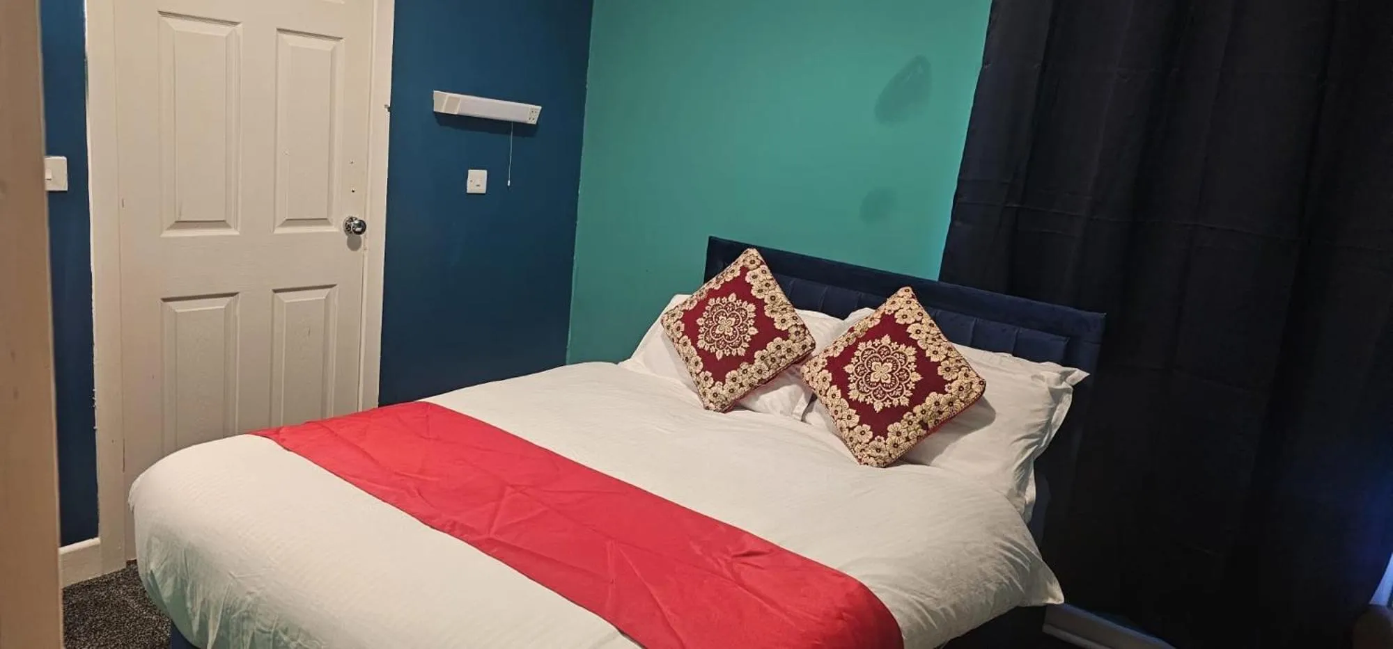 Bed in North Ocean Hotel