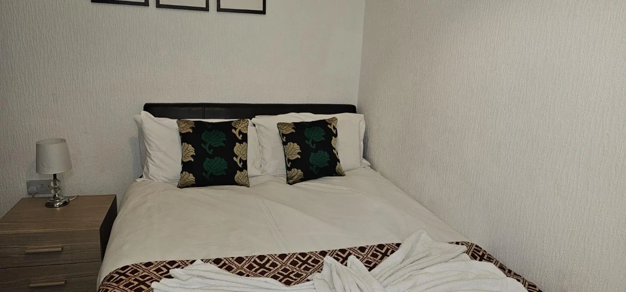 Bed in North Ocean Hotel