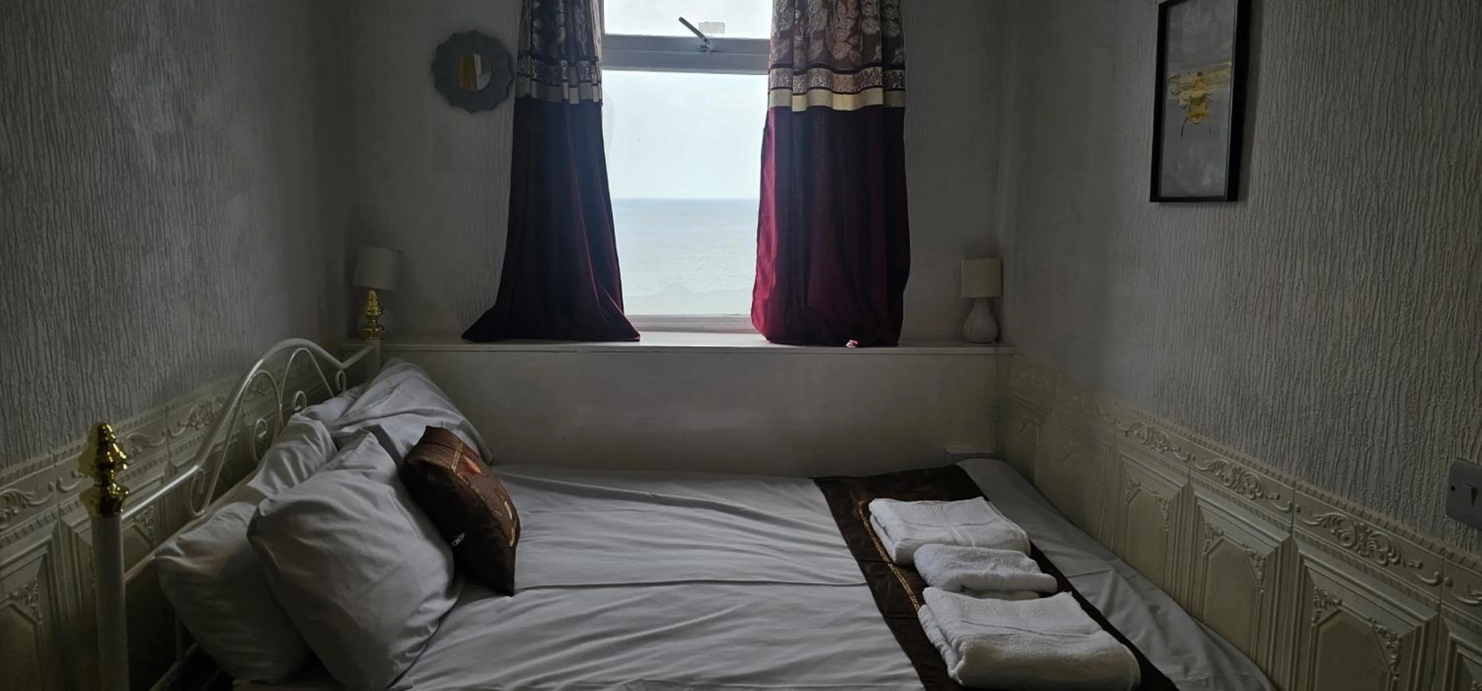 Bed in North Ocean Hotel