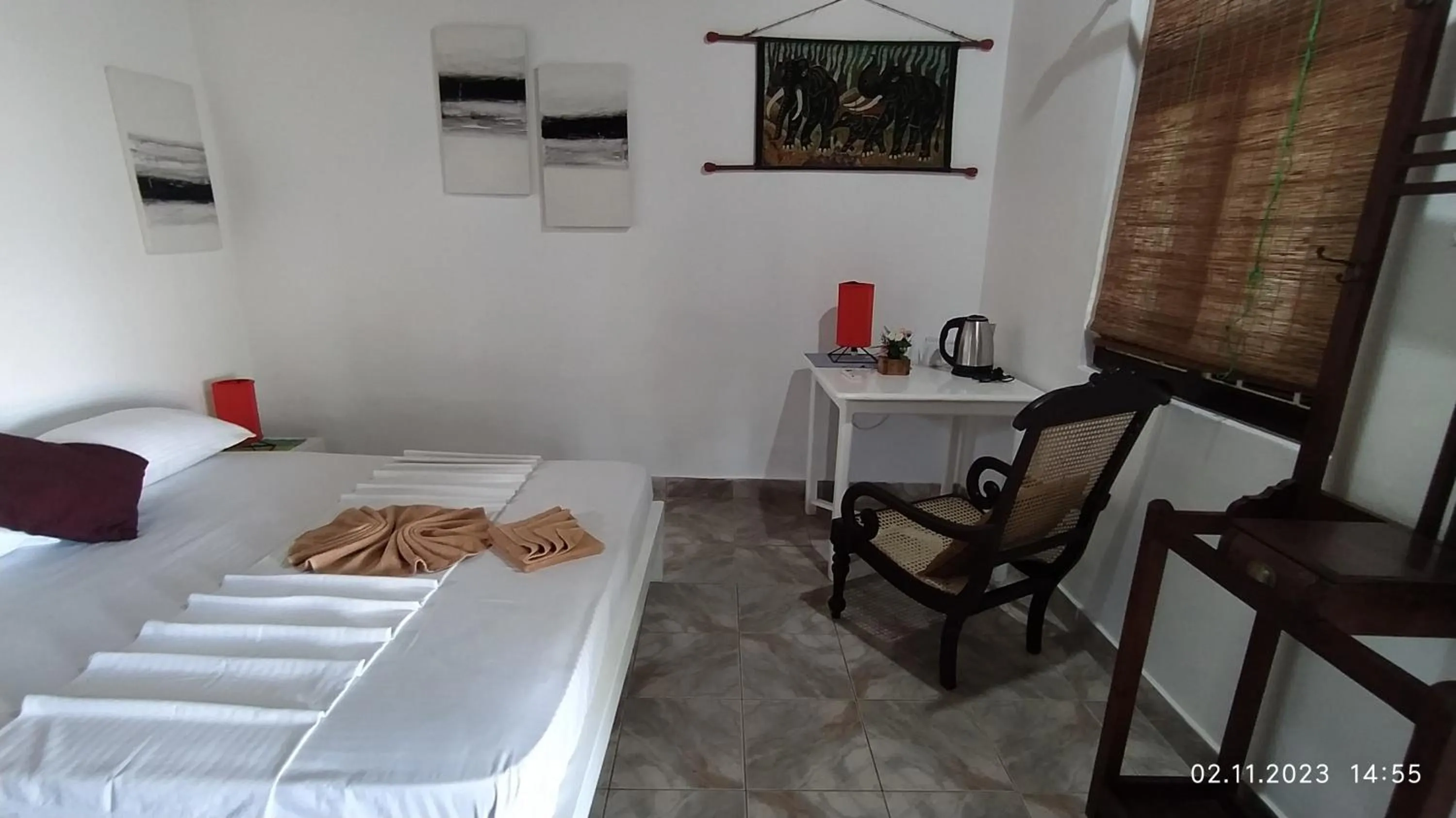 Bed in Full Moon Resort