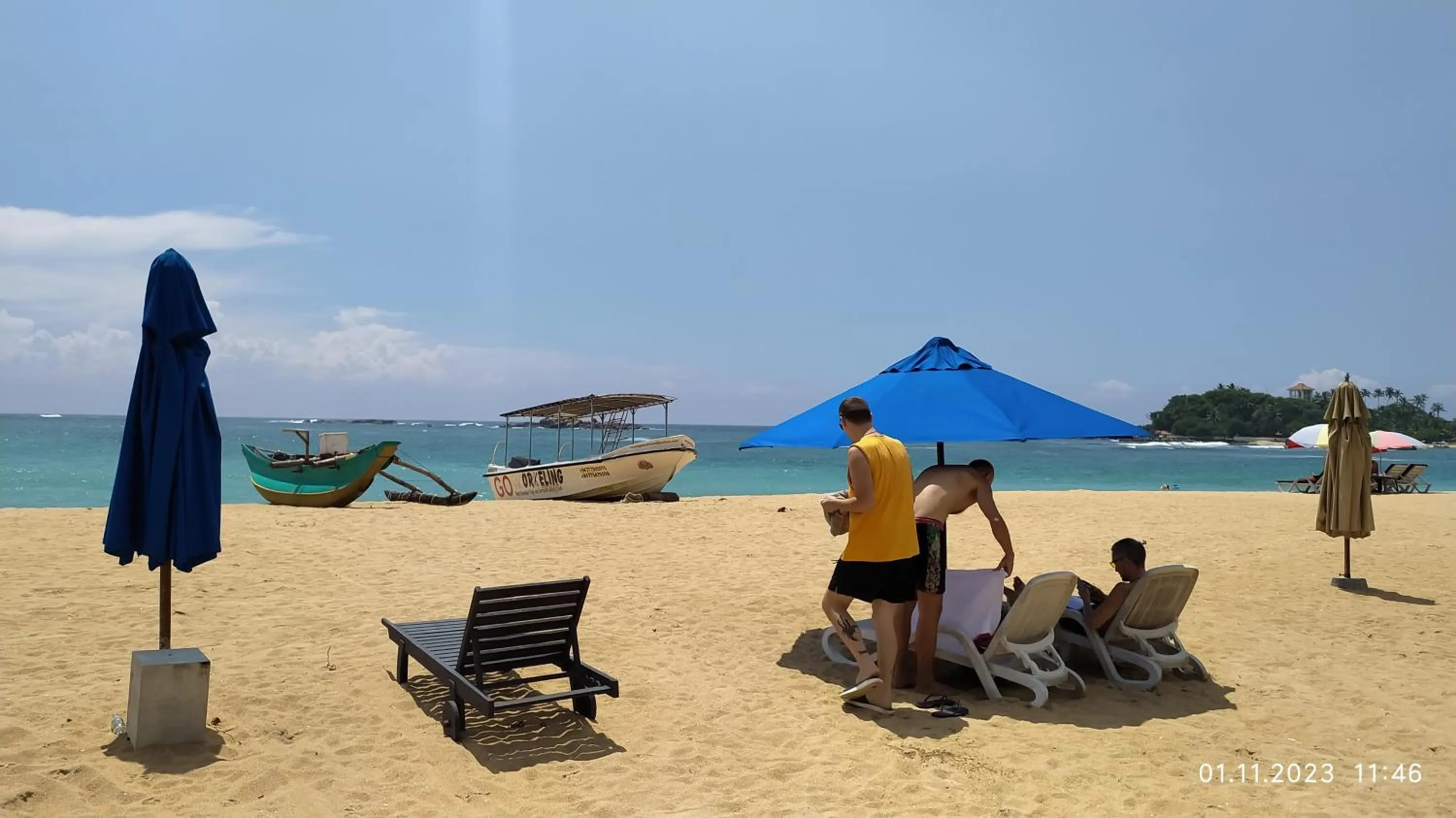 Beach in Full Moon Resort