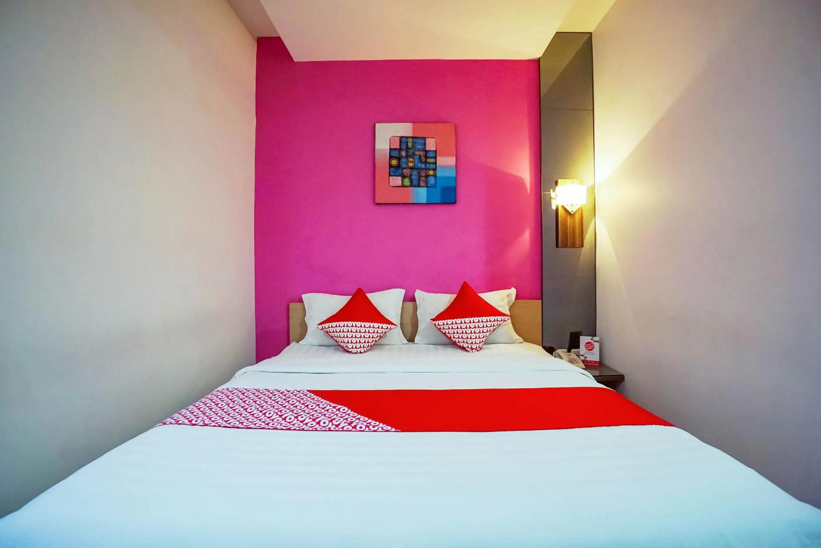 Photo of the whole room in De Nearby Hotel