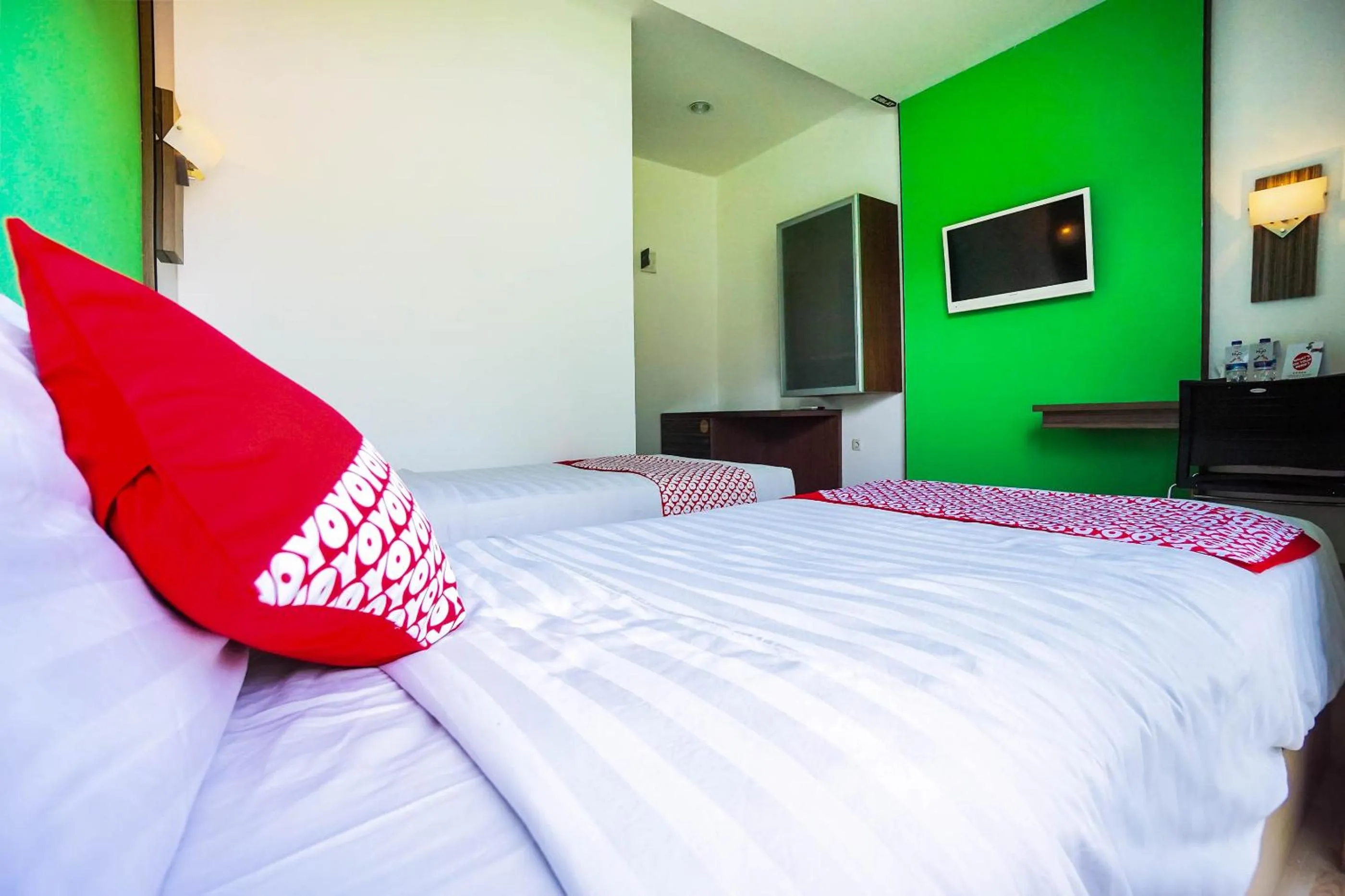 Bedroom in De Nearby Hotel