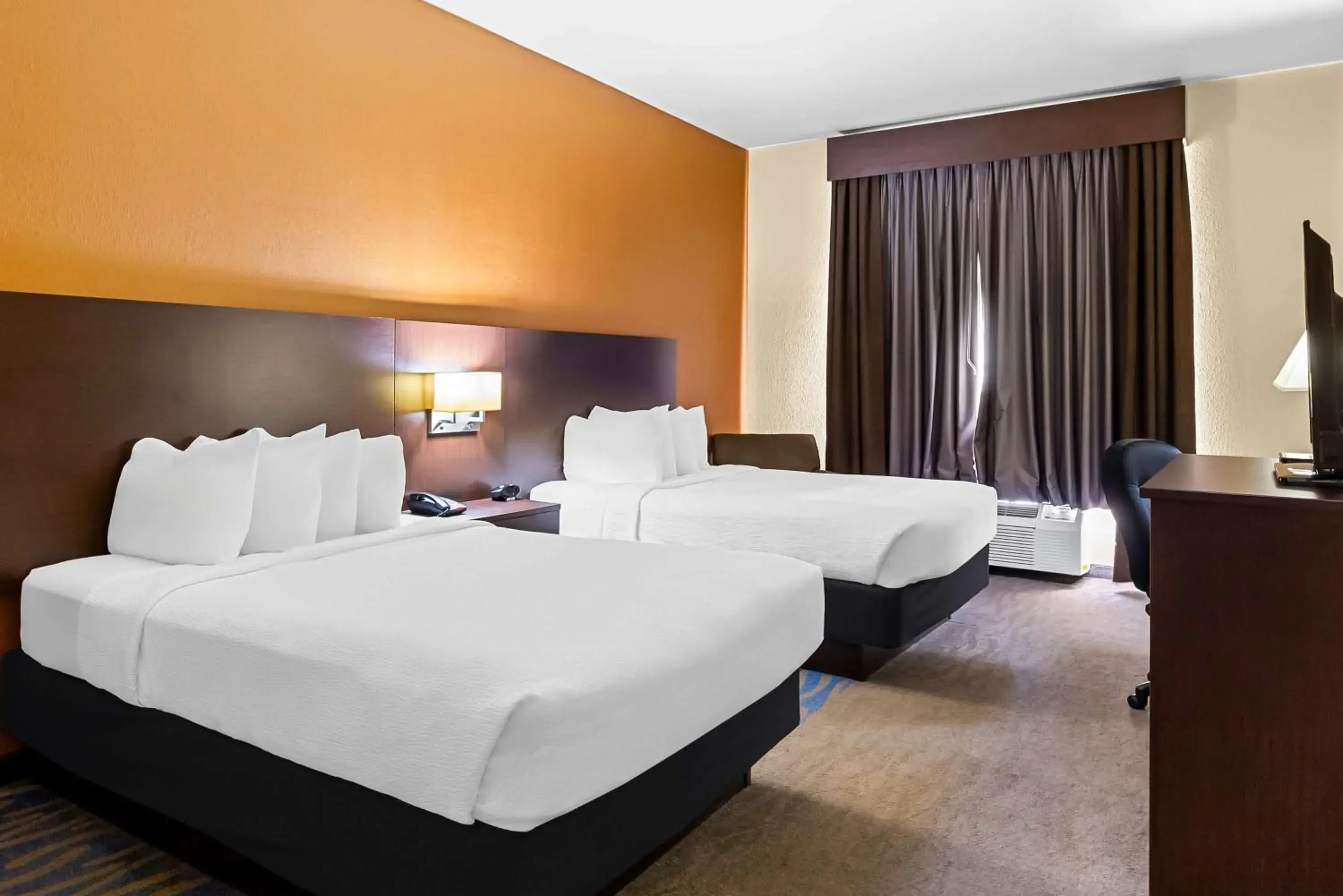 Family Suite in Best Western St. Louis Airport North Hotel & Suites Family Suite in Best Western St. Louis Airport North Hotel & Suites