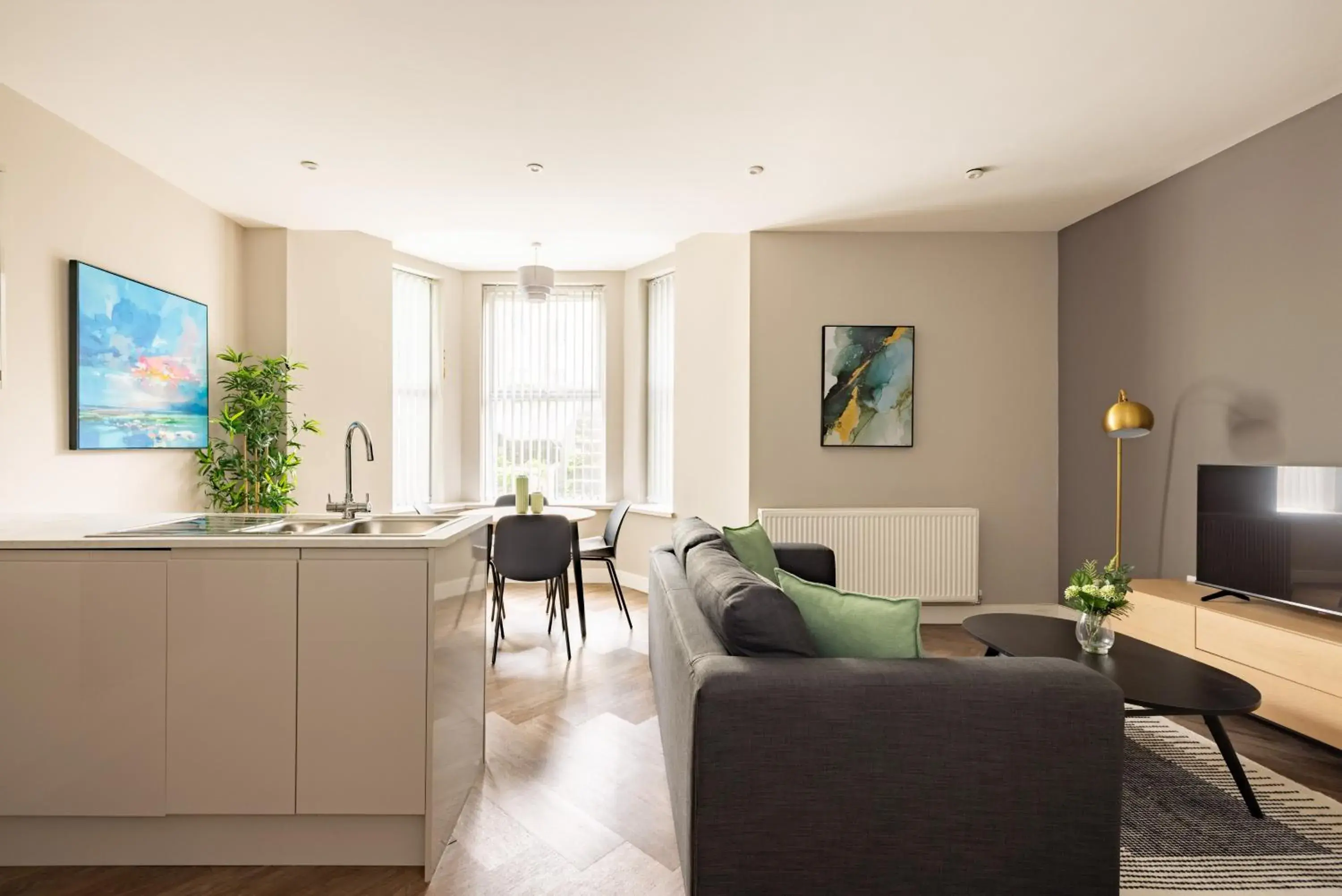 Superior One Bedroom Apartment in Charles Hope Plymouth Superior One Bedroom Apartment in Charles Hope Plymouth