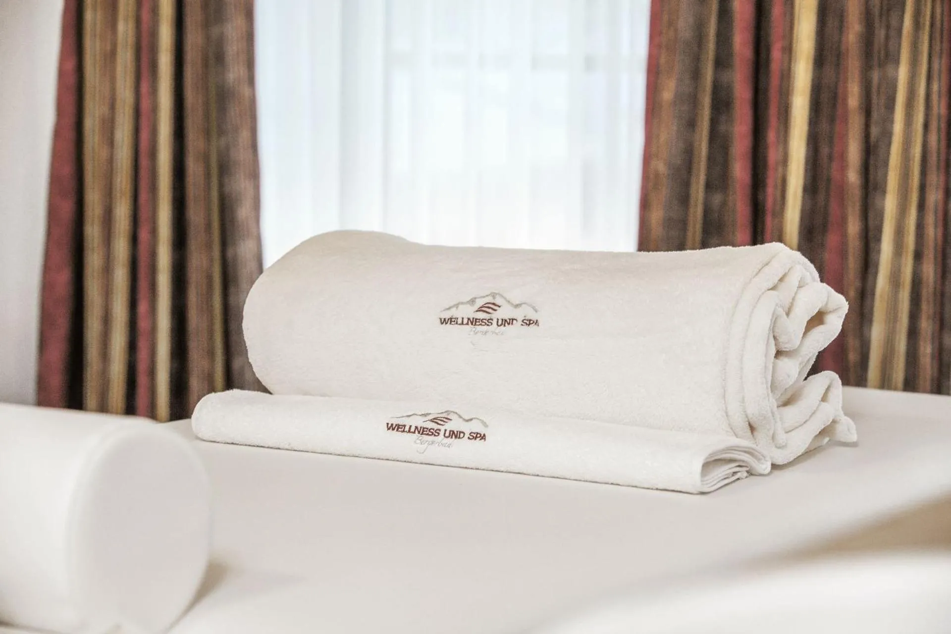 Spa and wellness centre/facilities in Bayern Chalets bei Salzburg und Berchtesgaden mit Whirlpool und Sauna