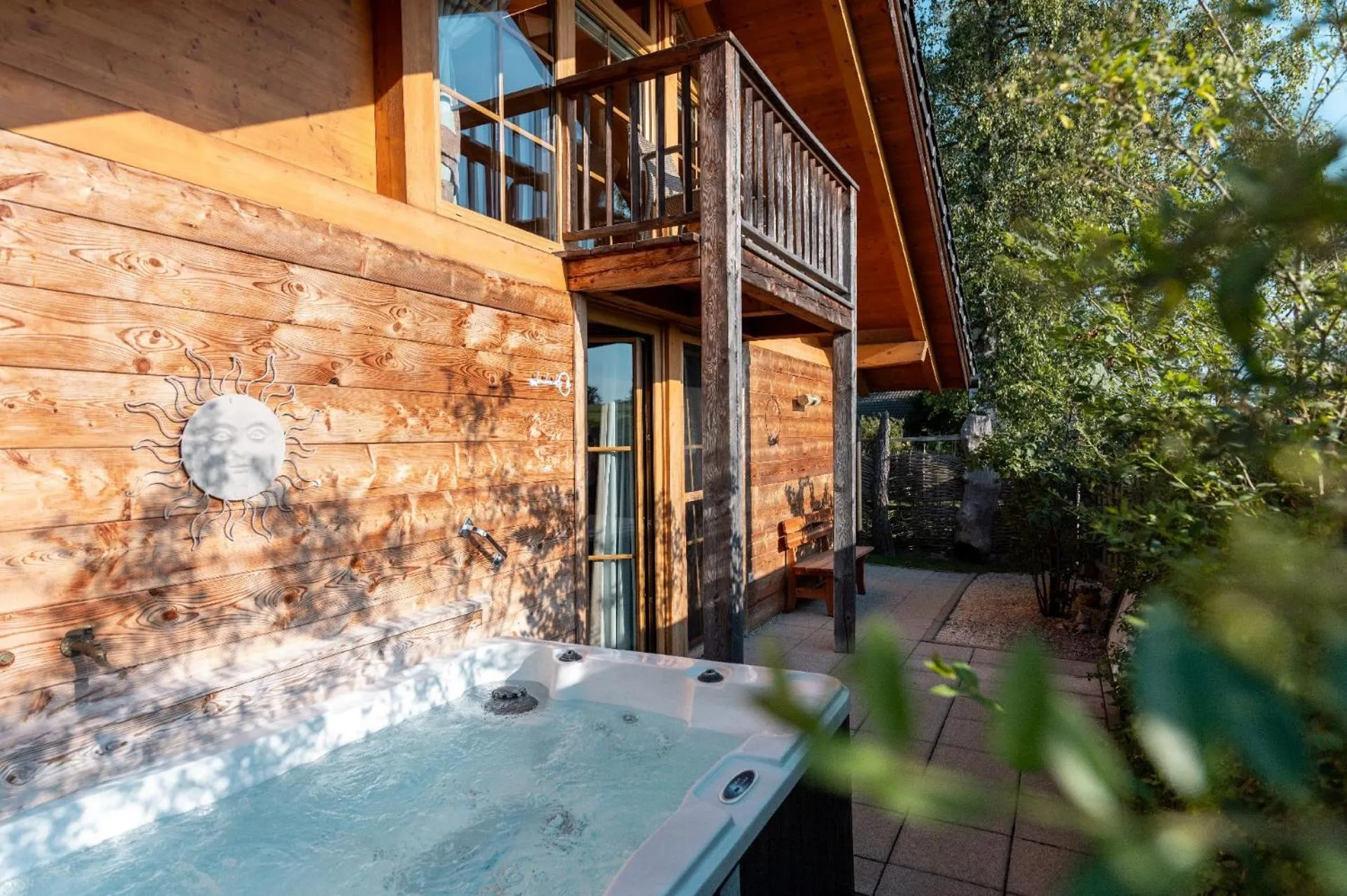 Property building in Bayern Chalets bei Salzburg und Berchtesgaden mit Whirlpool und Sauna