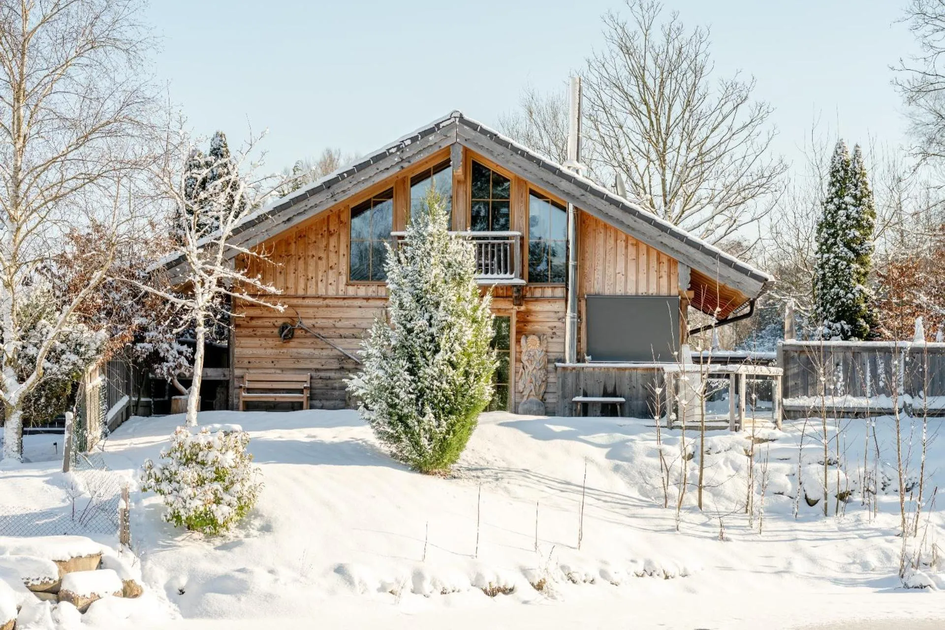 Property building in Bayern Chalets bei Salzburg und Berchtesgaden mit Whirlpool und Sauna