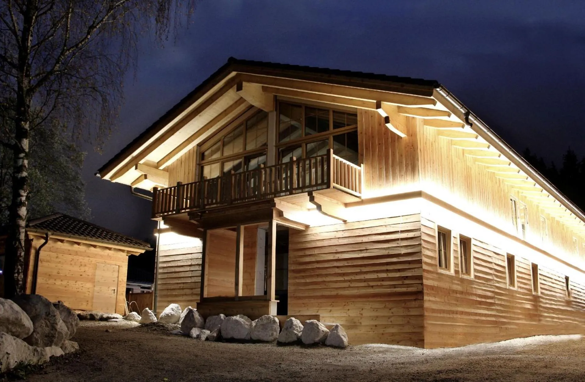 Spa and wellness centre/facilities in Bayern Chalets bei Salzburg und Berchtesgaden mit Whirlpool und Sauna
