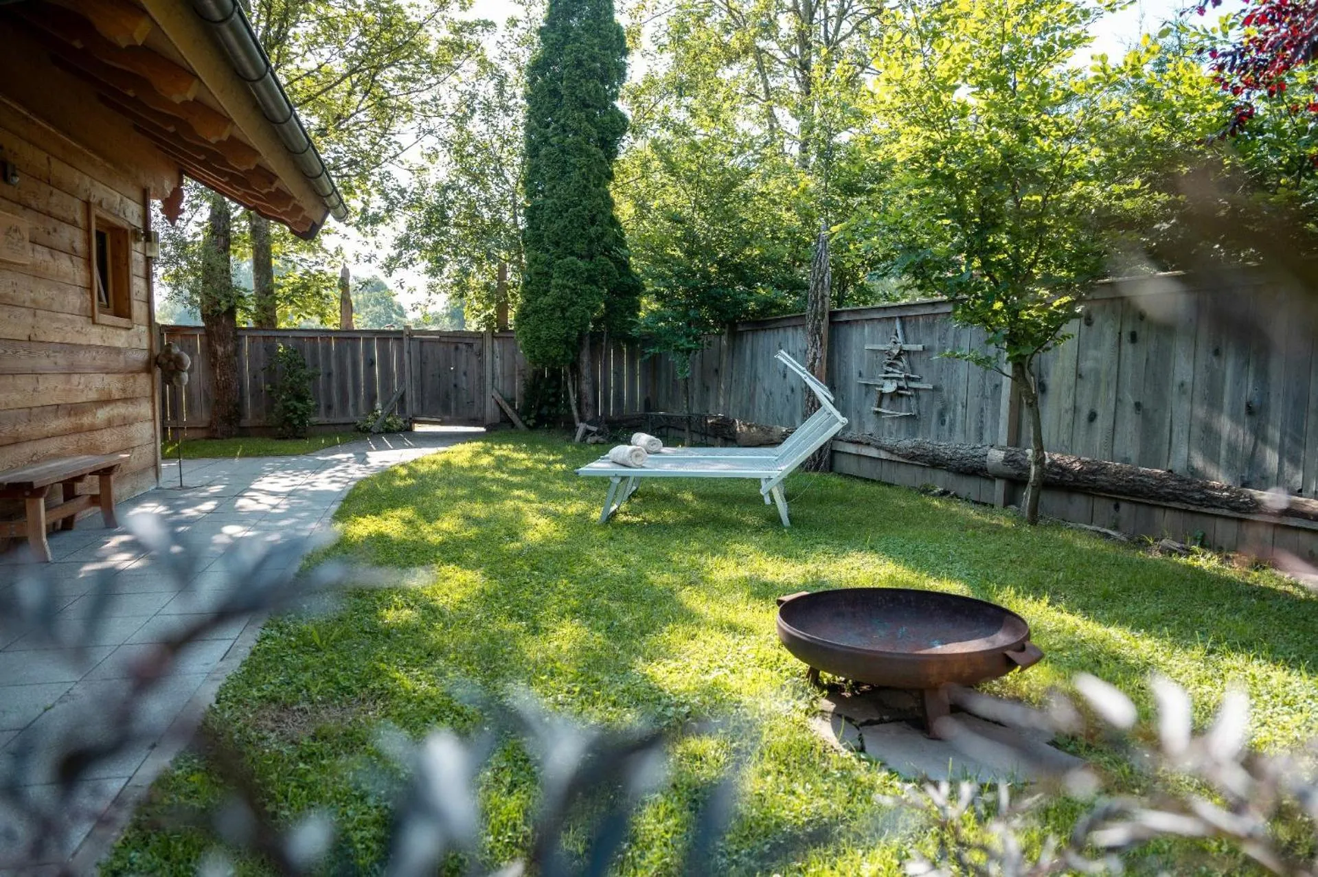 Garden in Bayern Chalets bei Salzburg und Berchtesgaden mit Whirlpool und Sauna