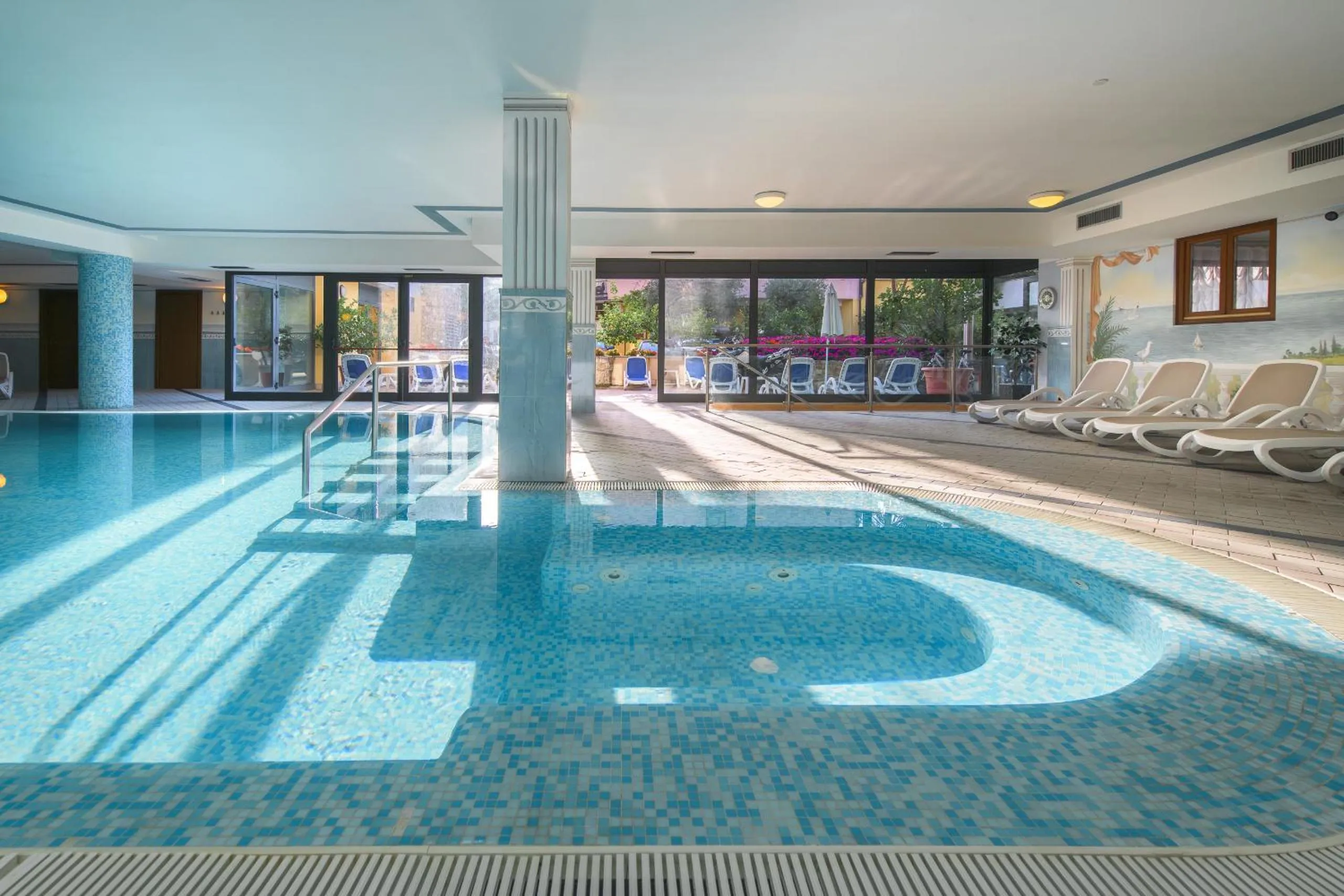 Pool view in Hotel Garda Bellevue