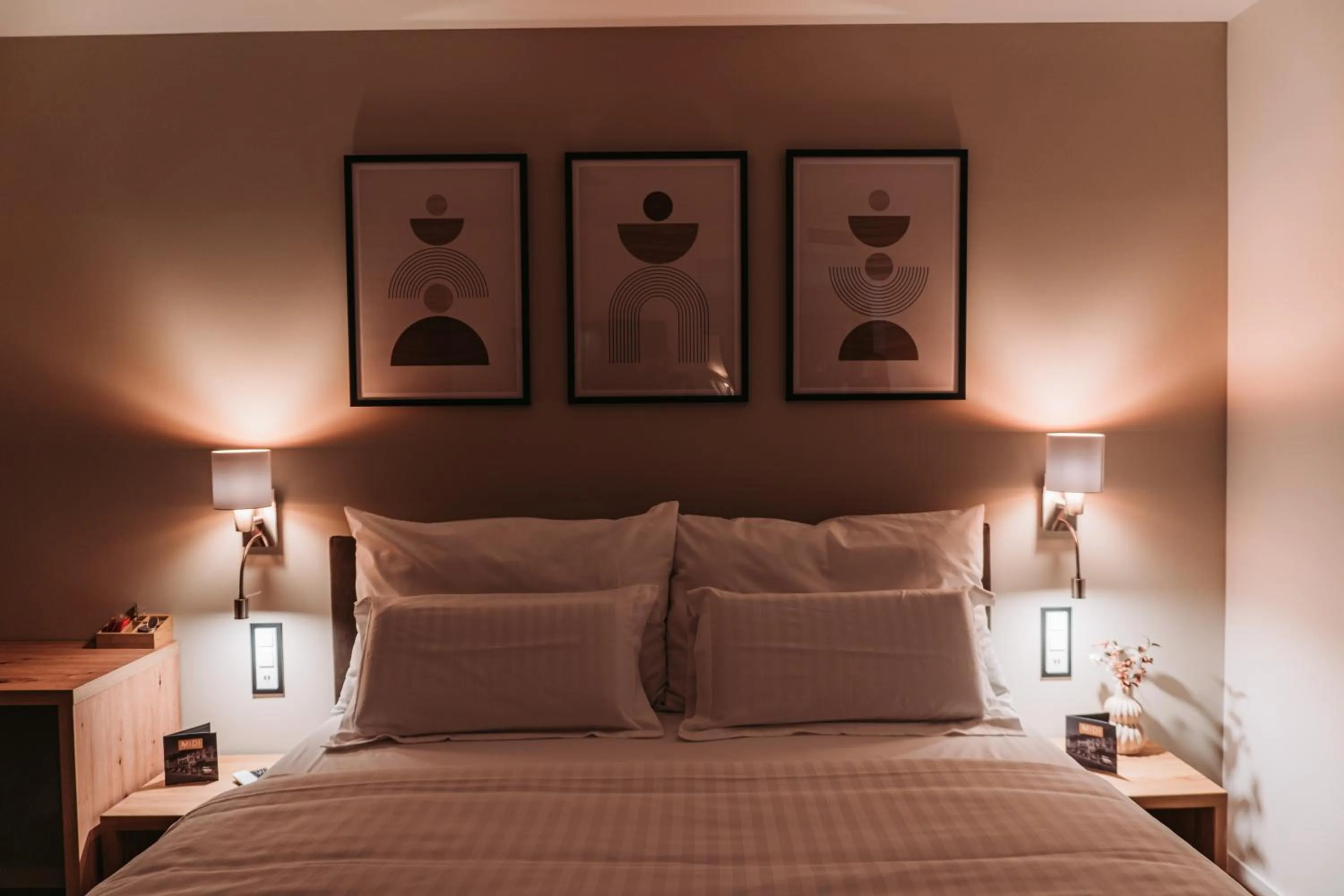 Bed in Hôtel du Midi