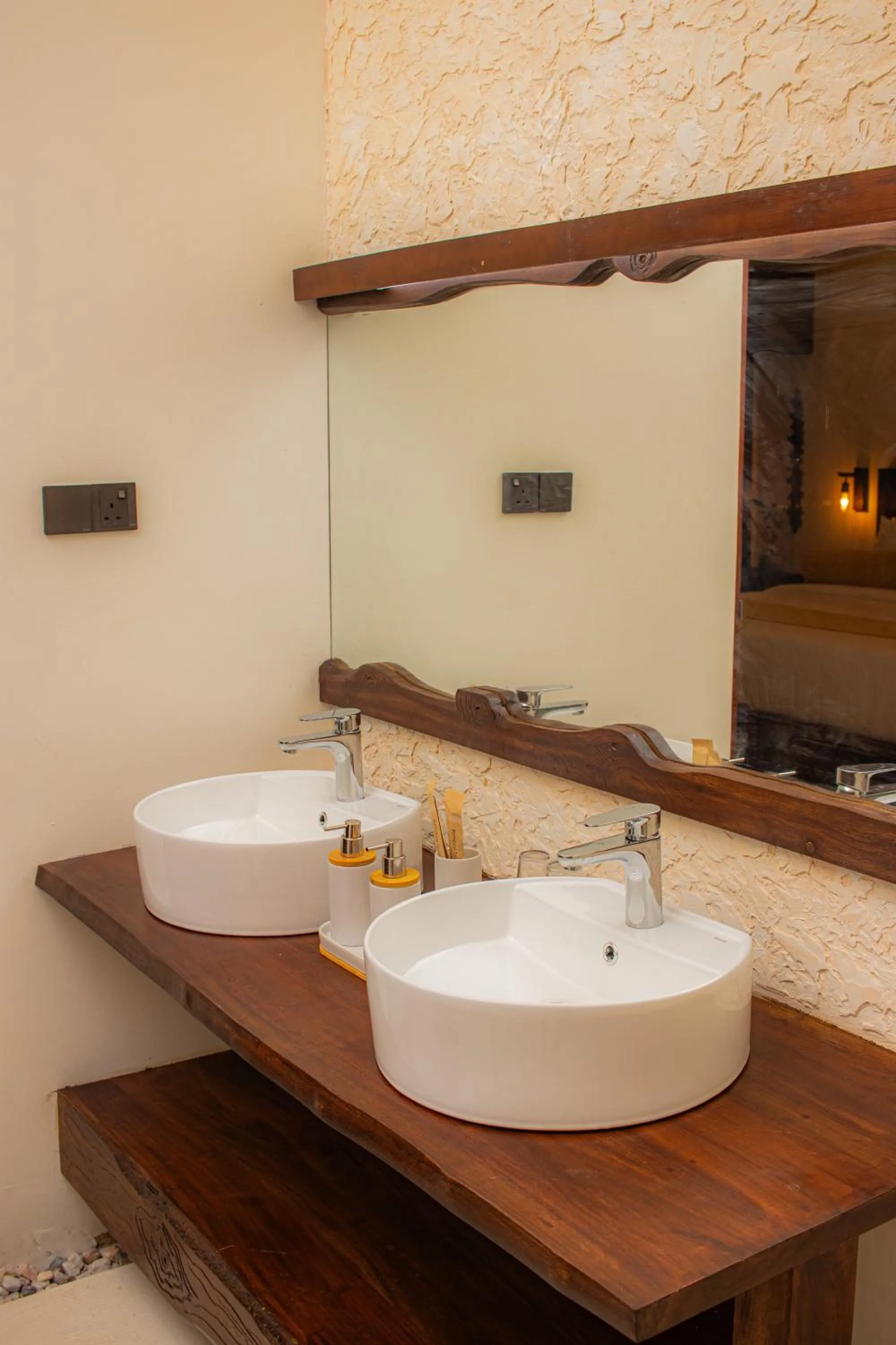 Spicepeek Boutique Hotel CMB Airport