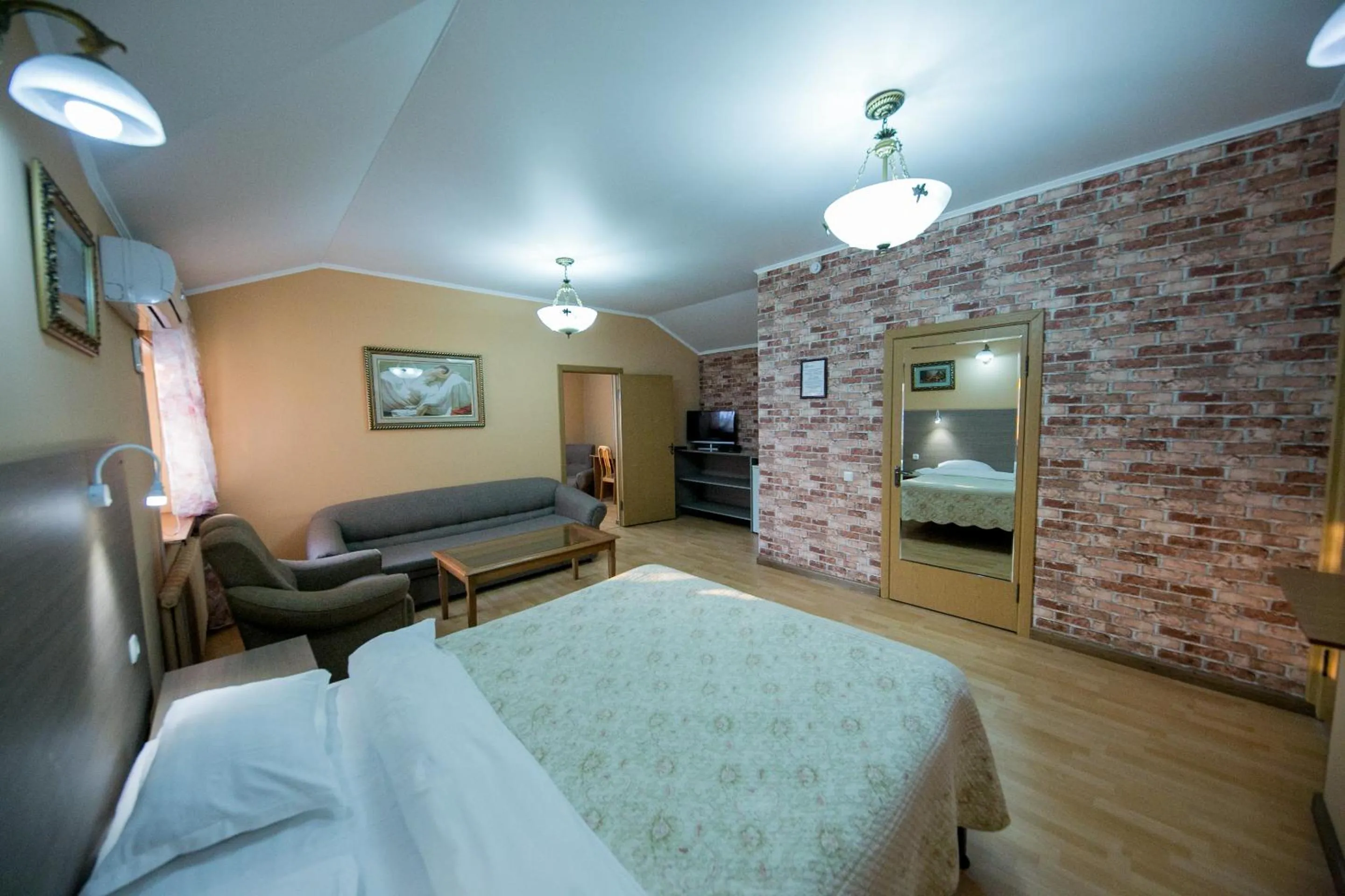 Bed in Hotel Flagman