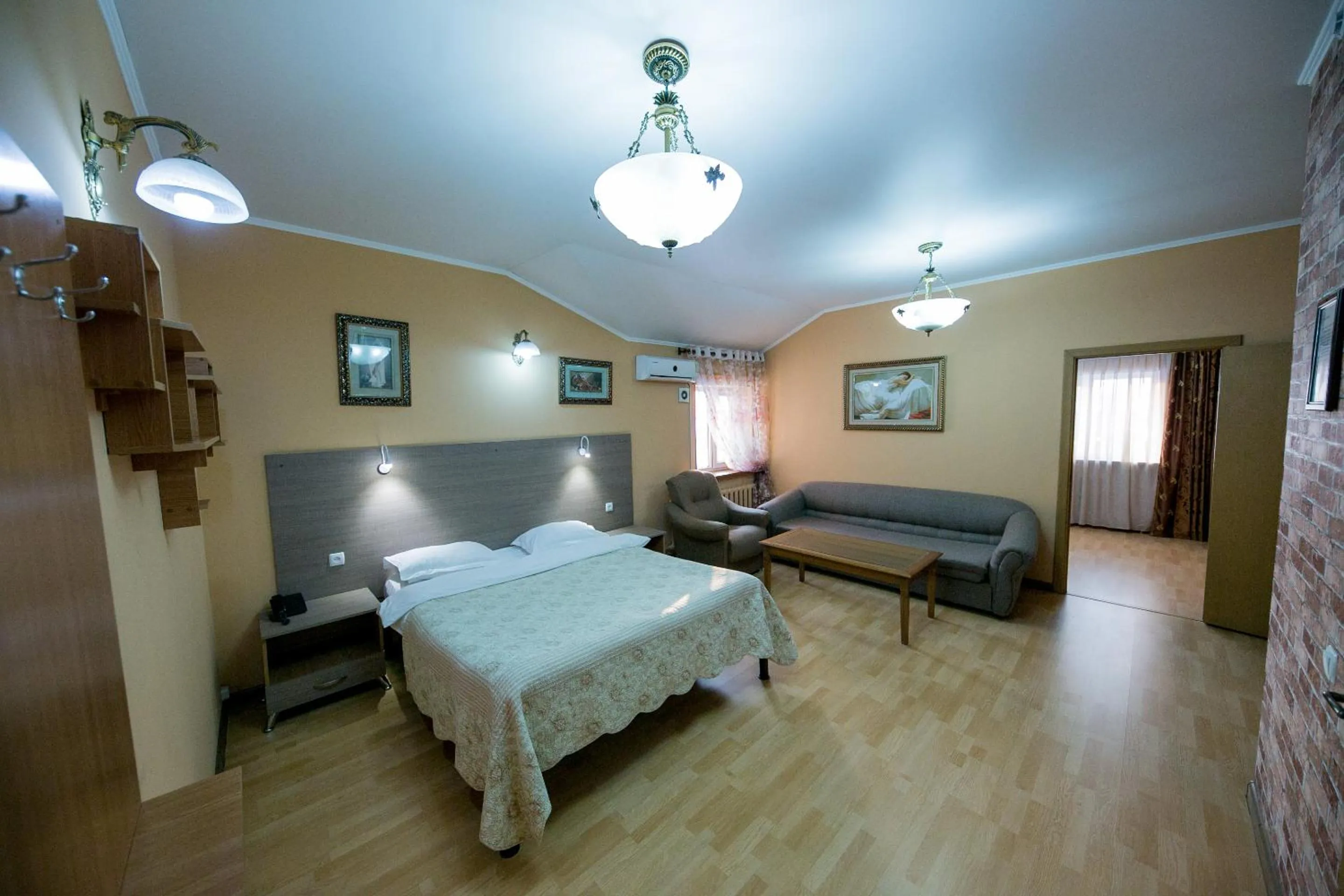 Bed in Hotel Flagman