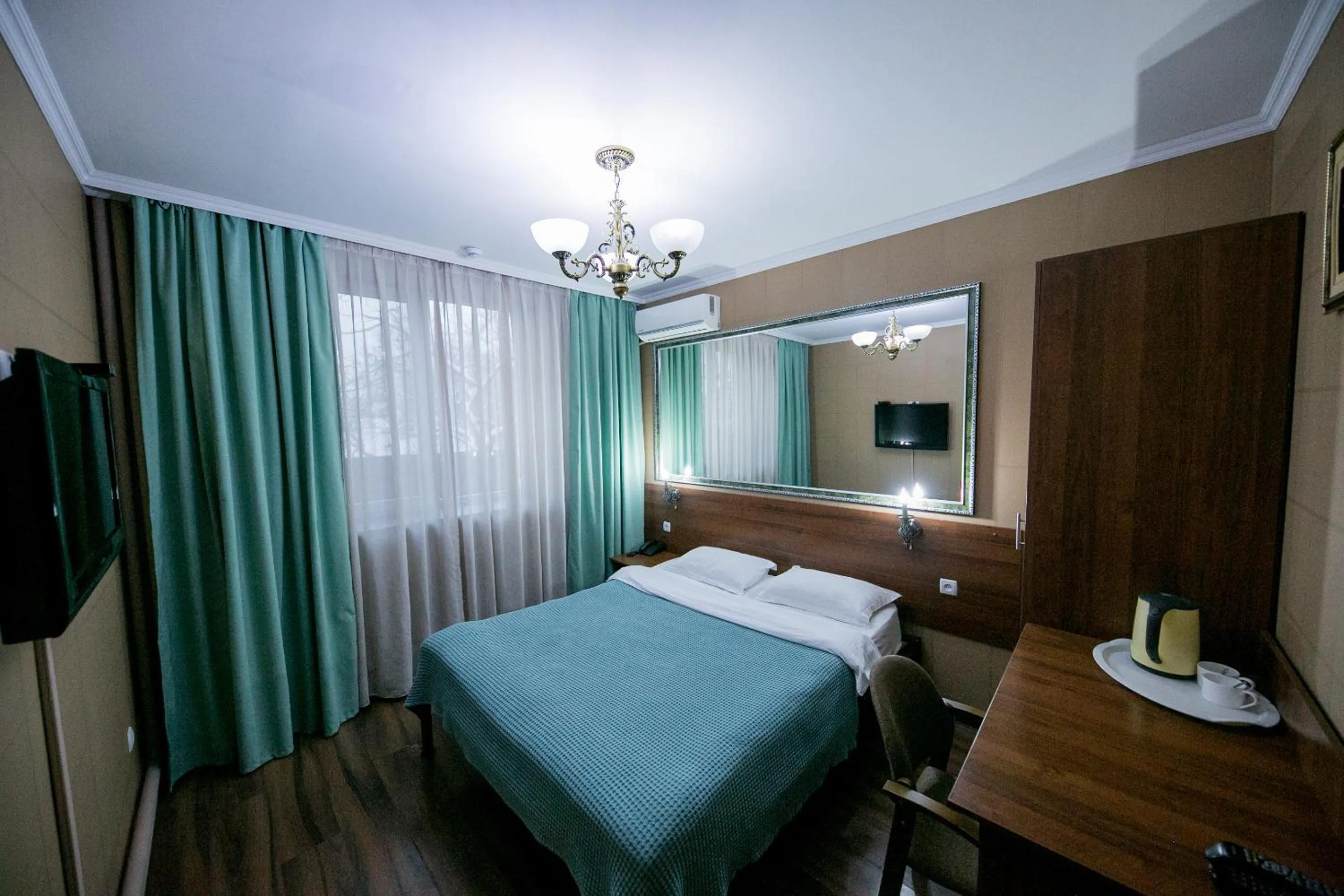 Bed in Hotel Flagman