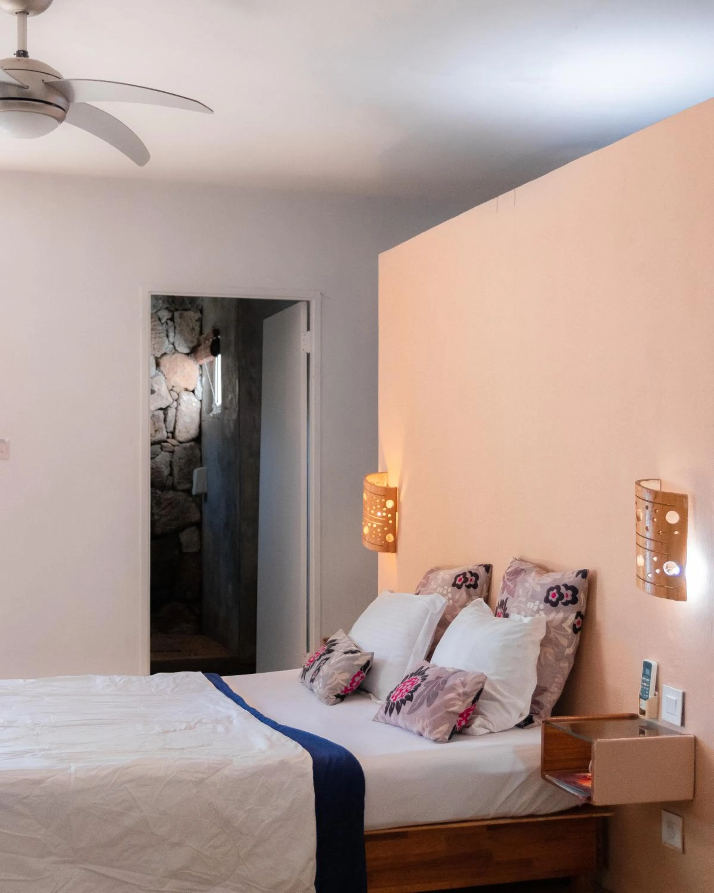 Bed in Nativ Lodge and Spa