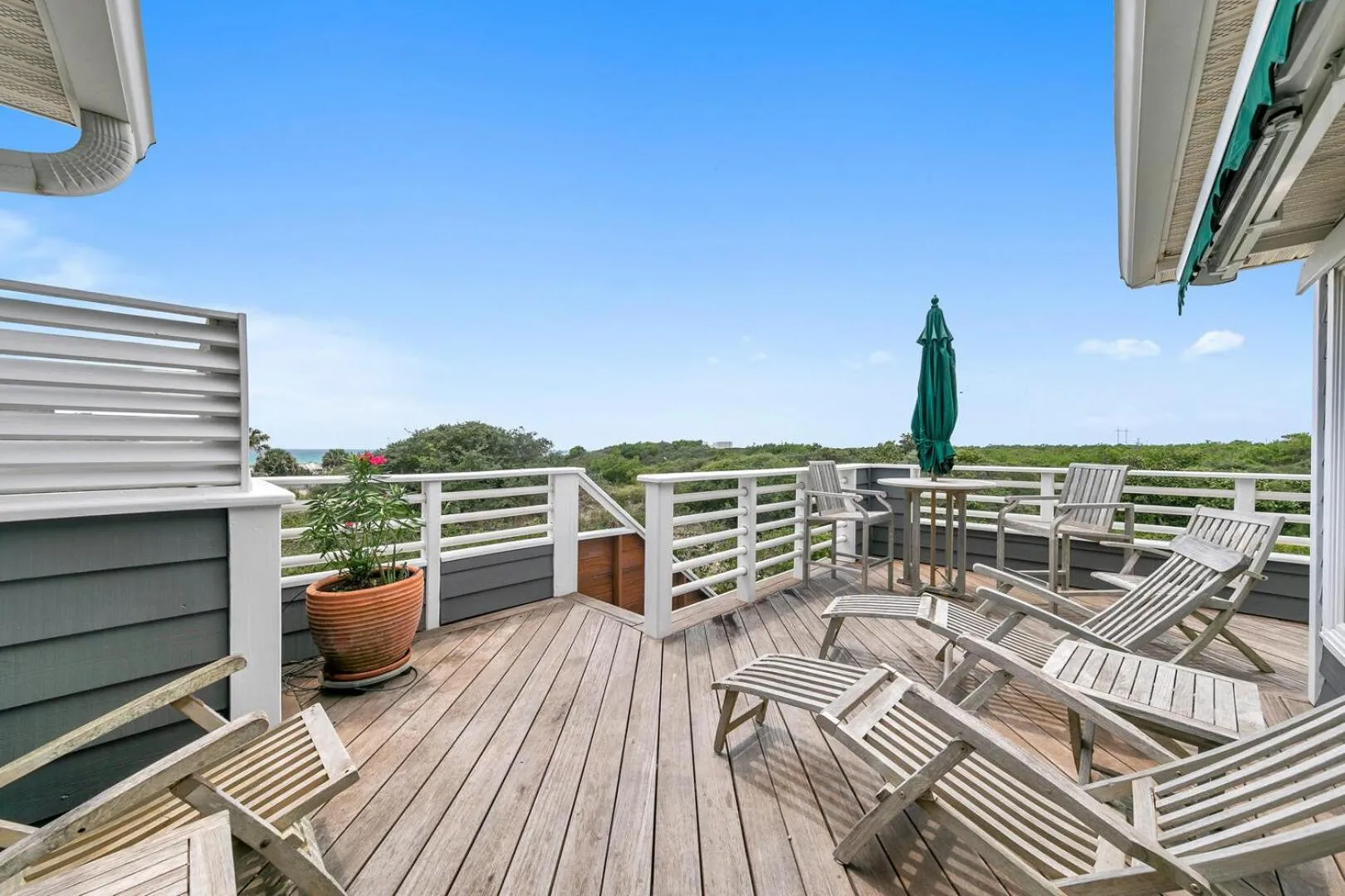 Henderson Haus - Is a Fabulous 3BR Townhome in Destin