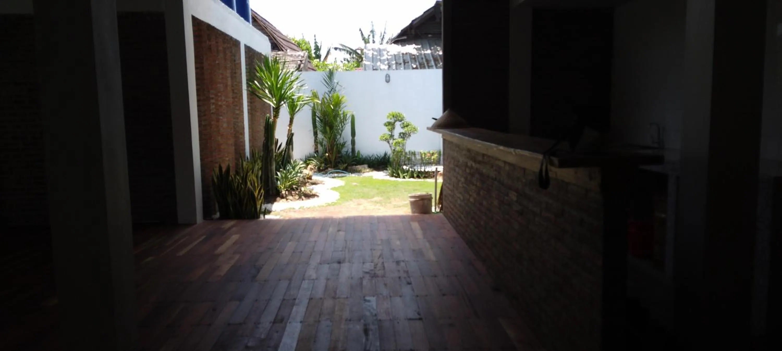 Garden in Roots Hotel Trawangan