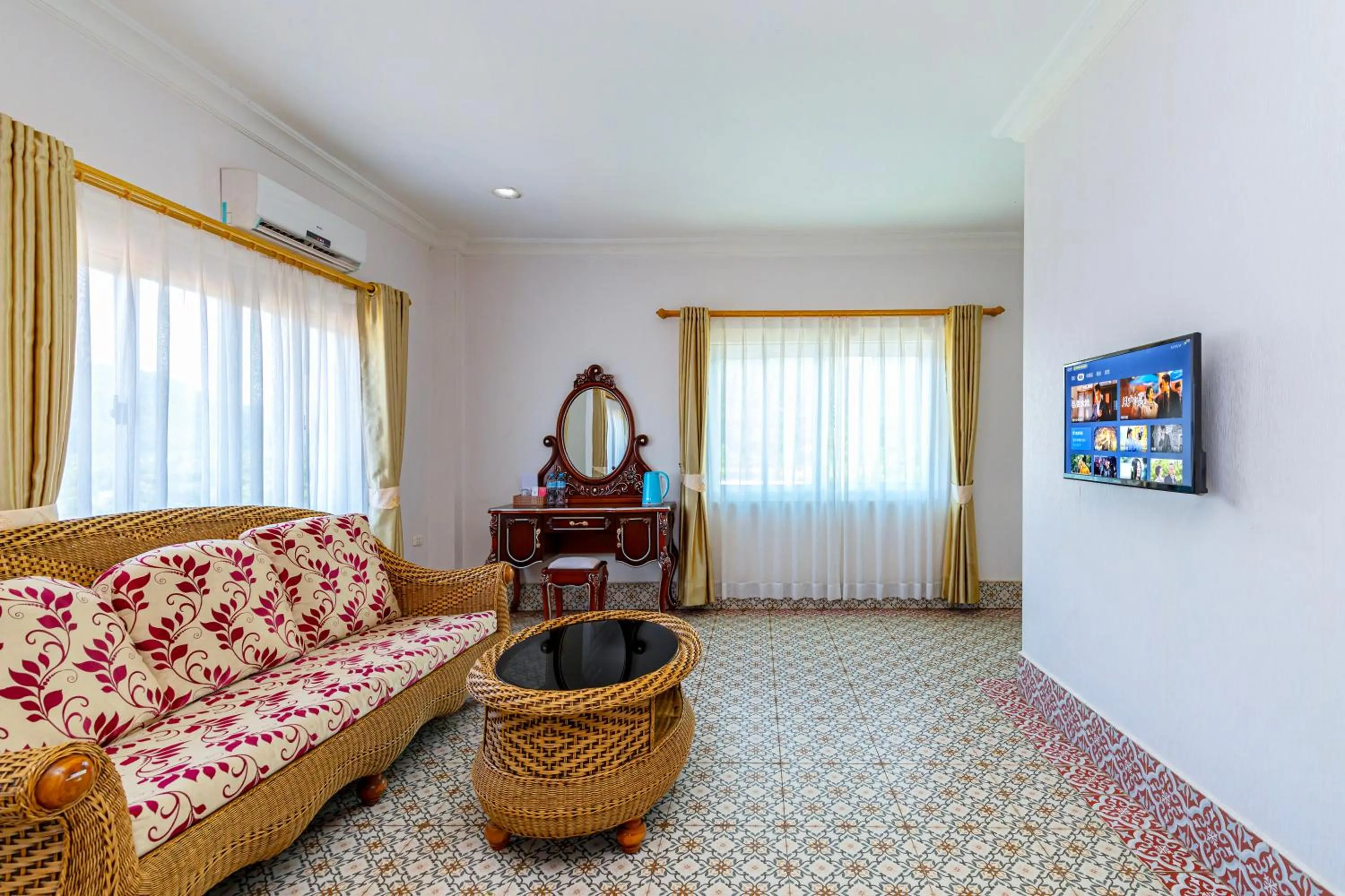 Living room in Lisha Roungnakhone Hotel