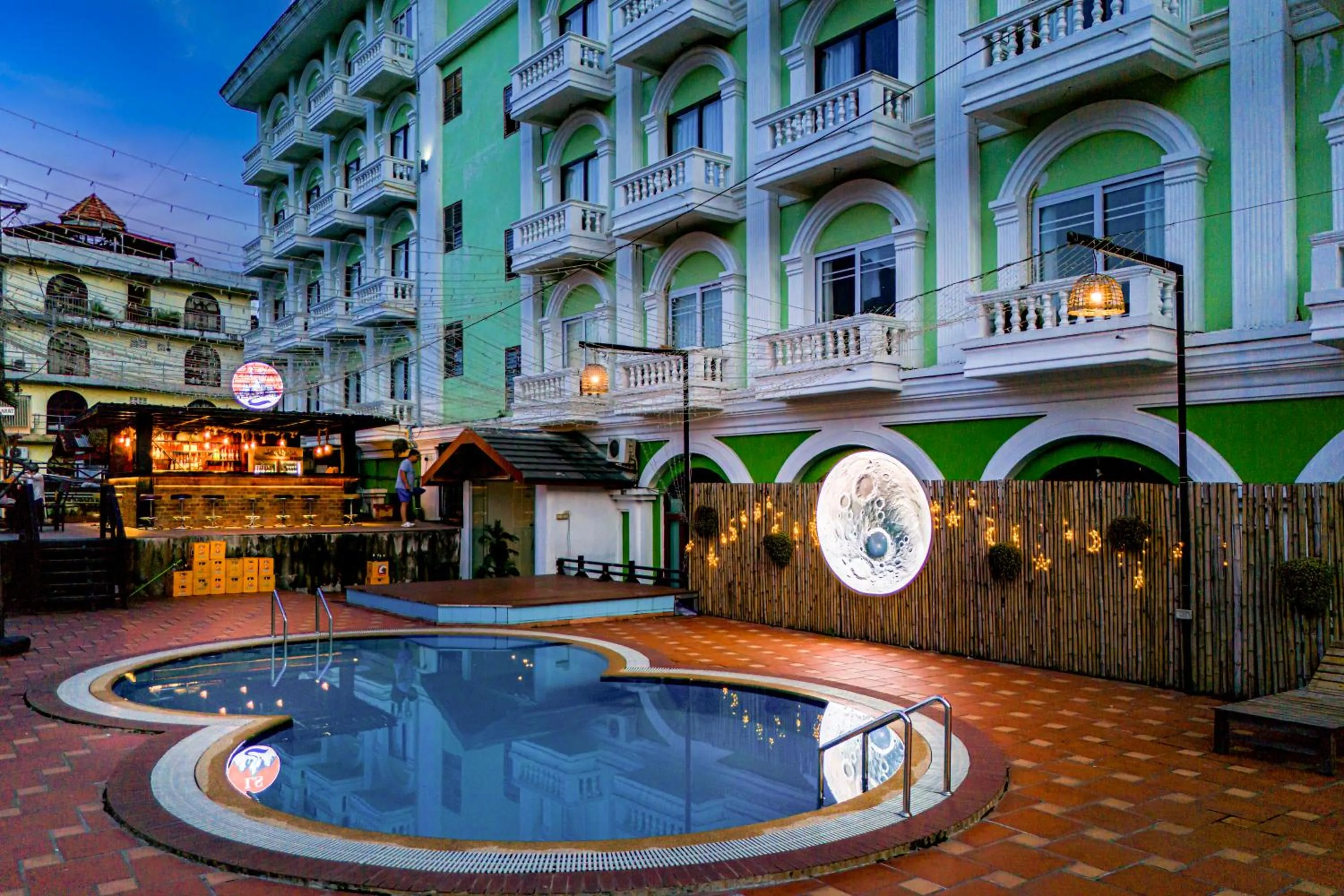 Property building in Lisha Roungnakhone Hotel