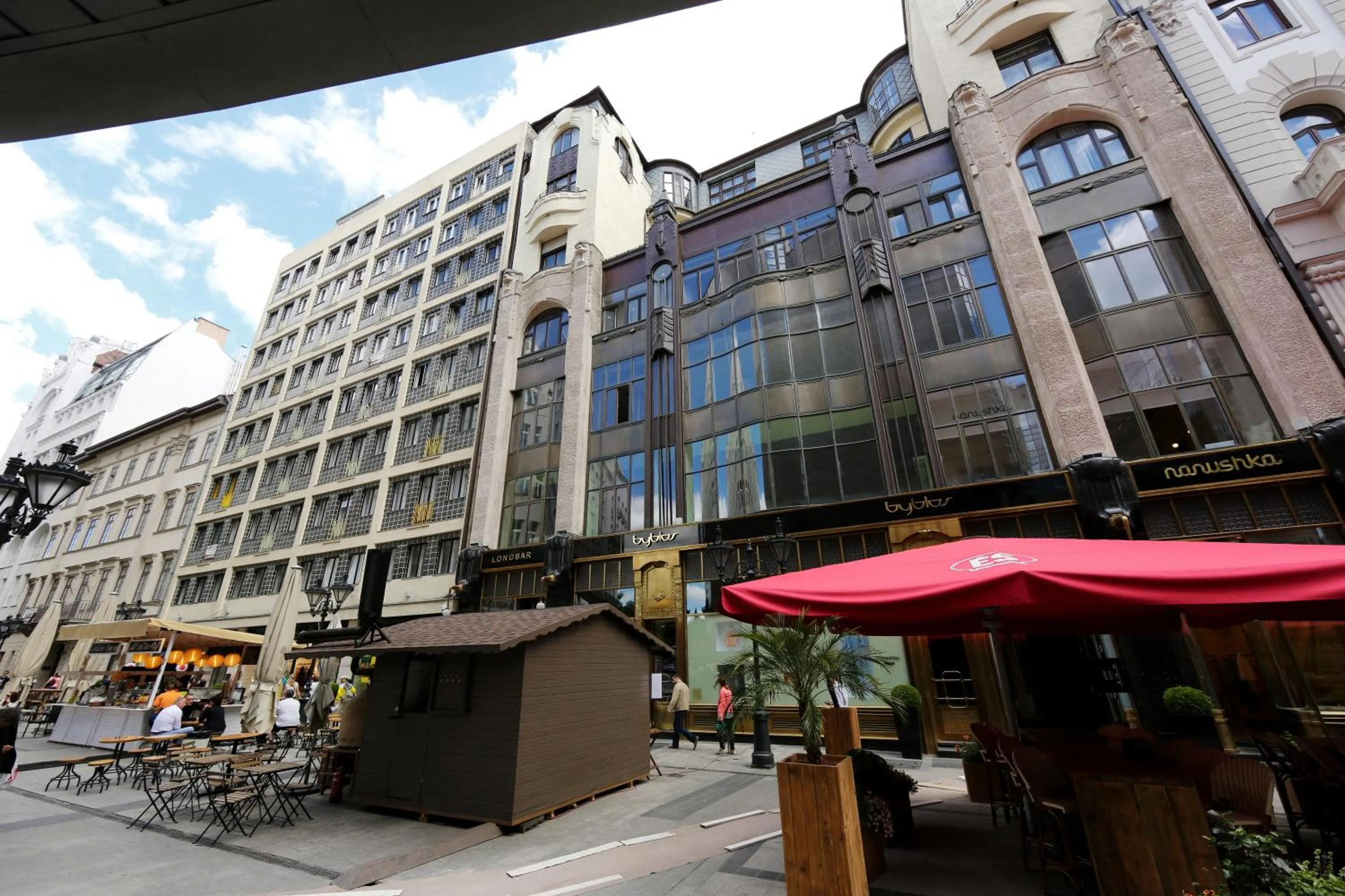 Property building in Fashion Street Luxury Apartment