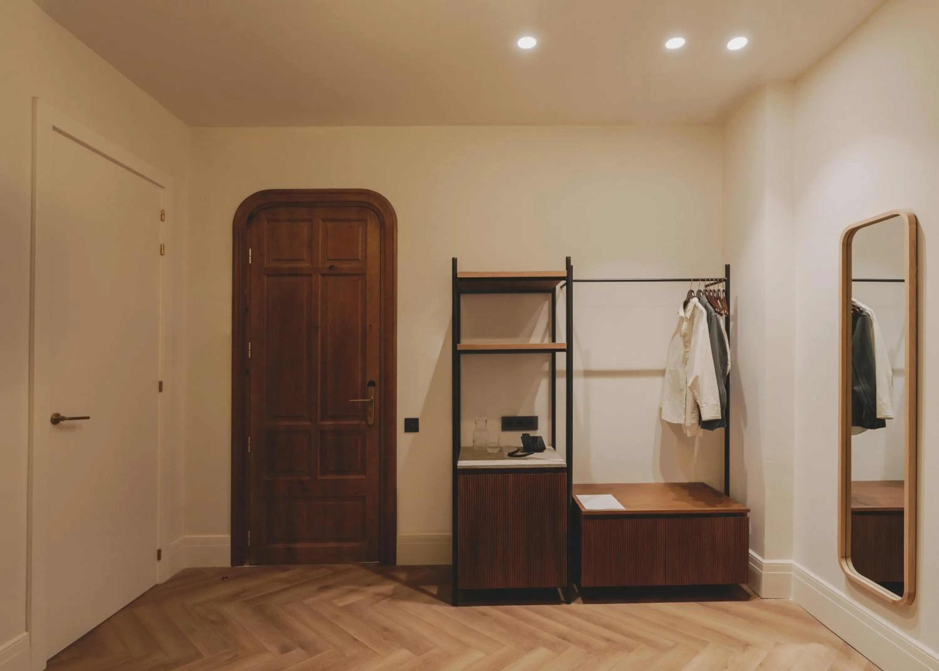wardrobe in Casa Llimona Hotel Boutique