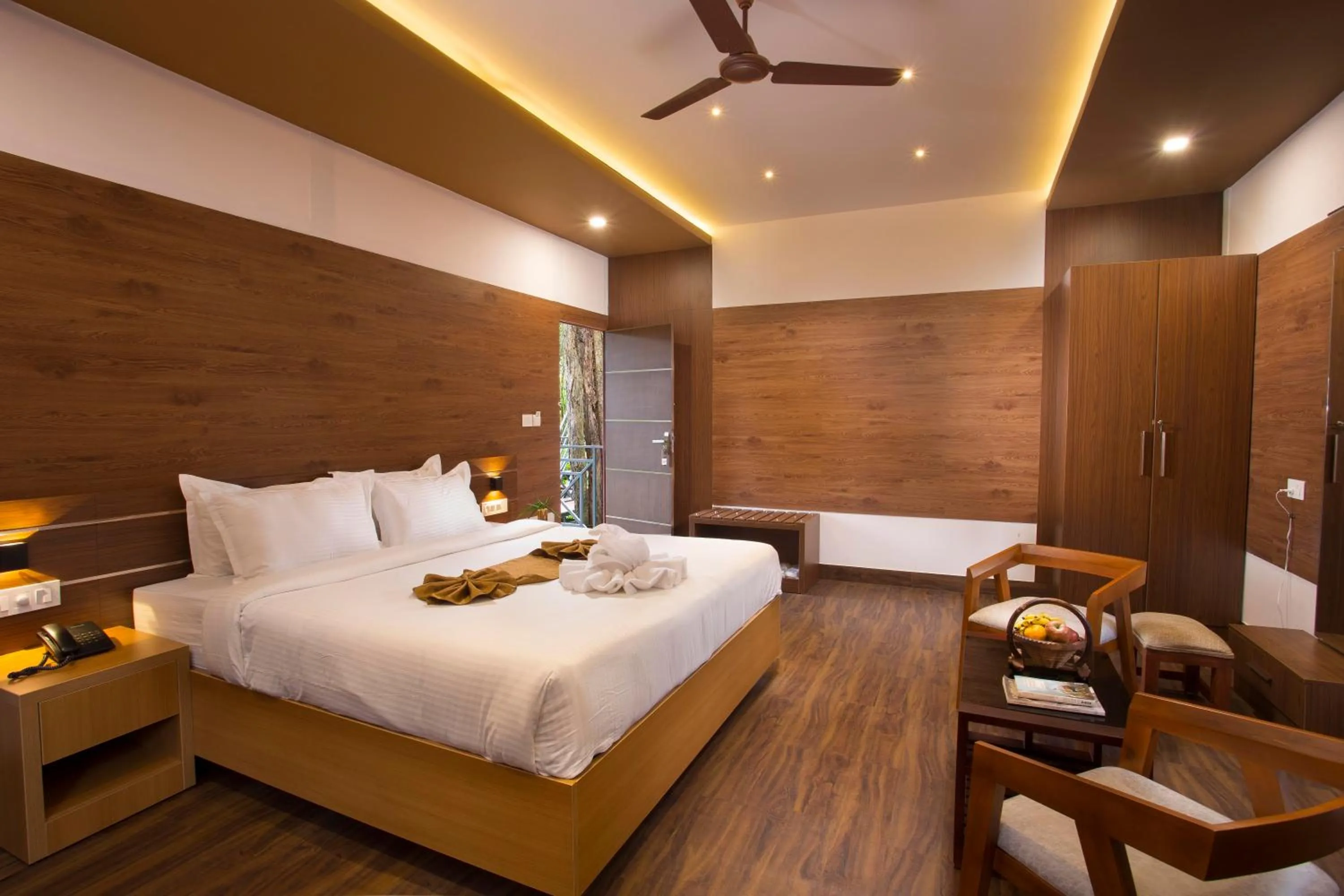 Bed in Dream Catcher Plantation Resort