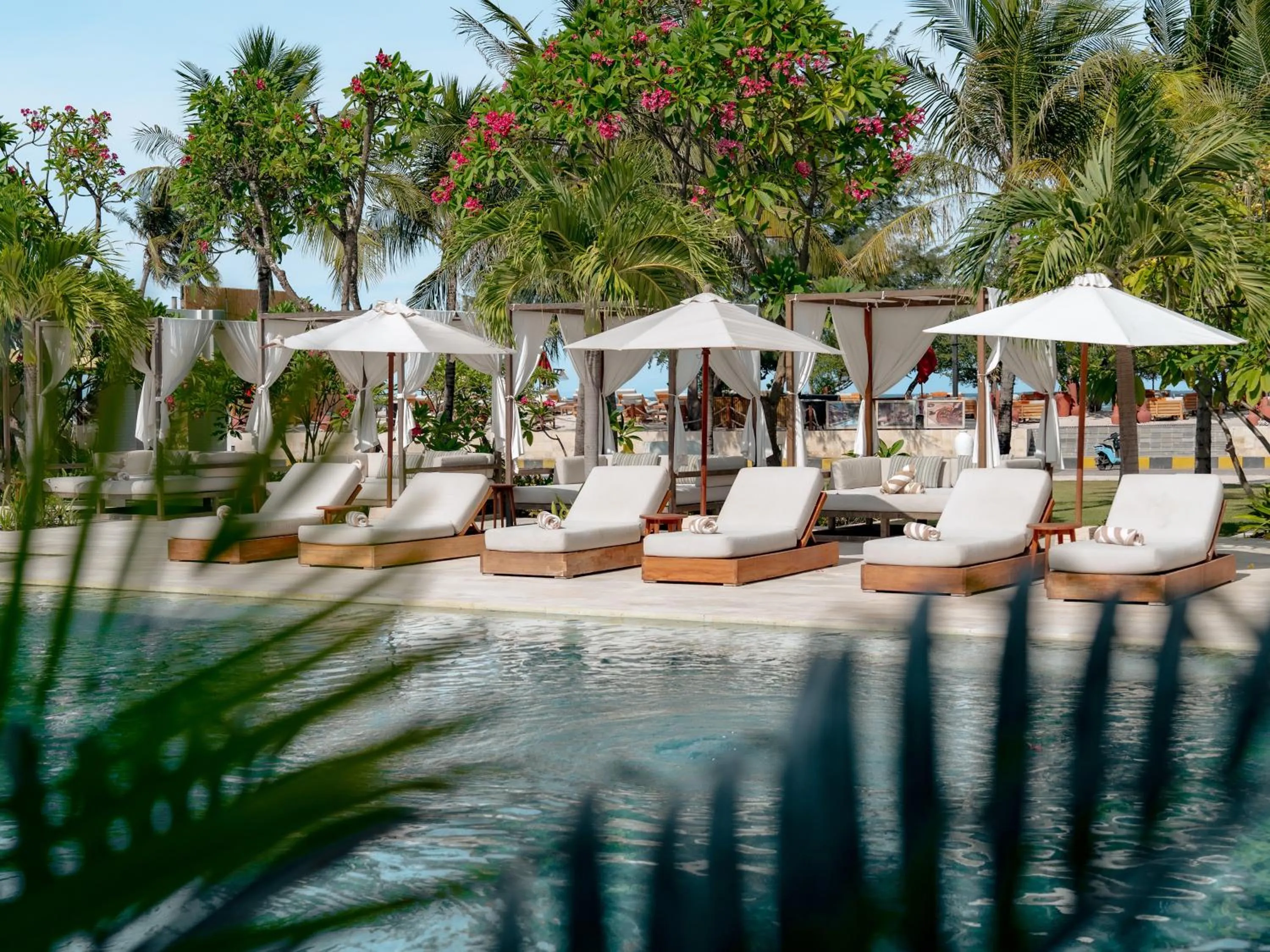 sunbed in Cocana Resort Gili Trawangan