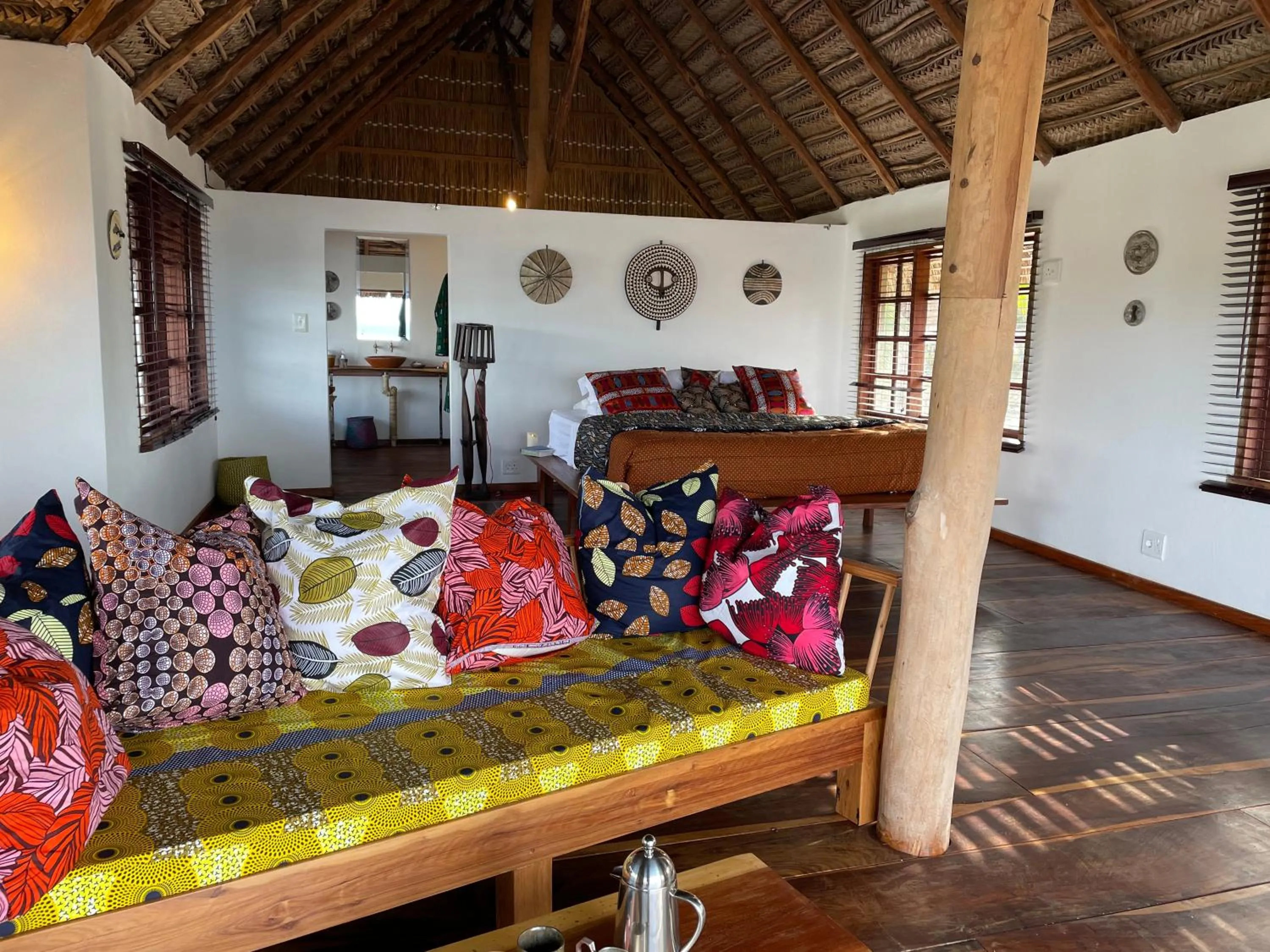Photo of the whole room, Bed in umbila:Barra