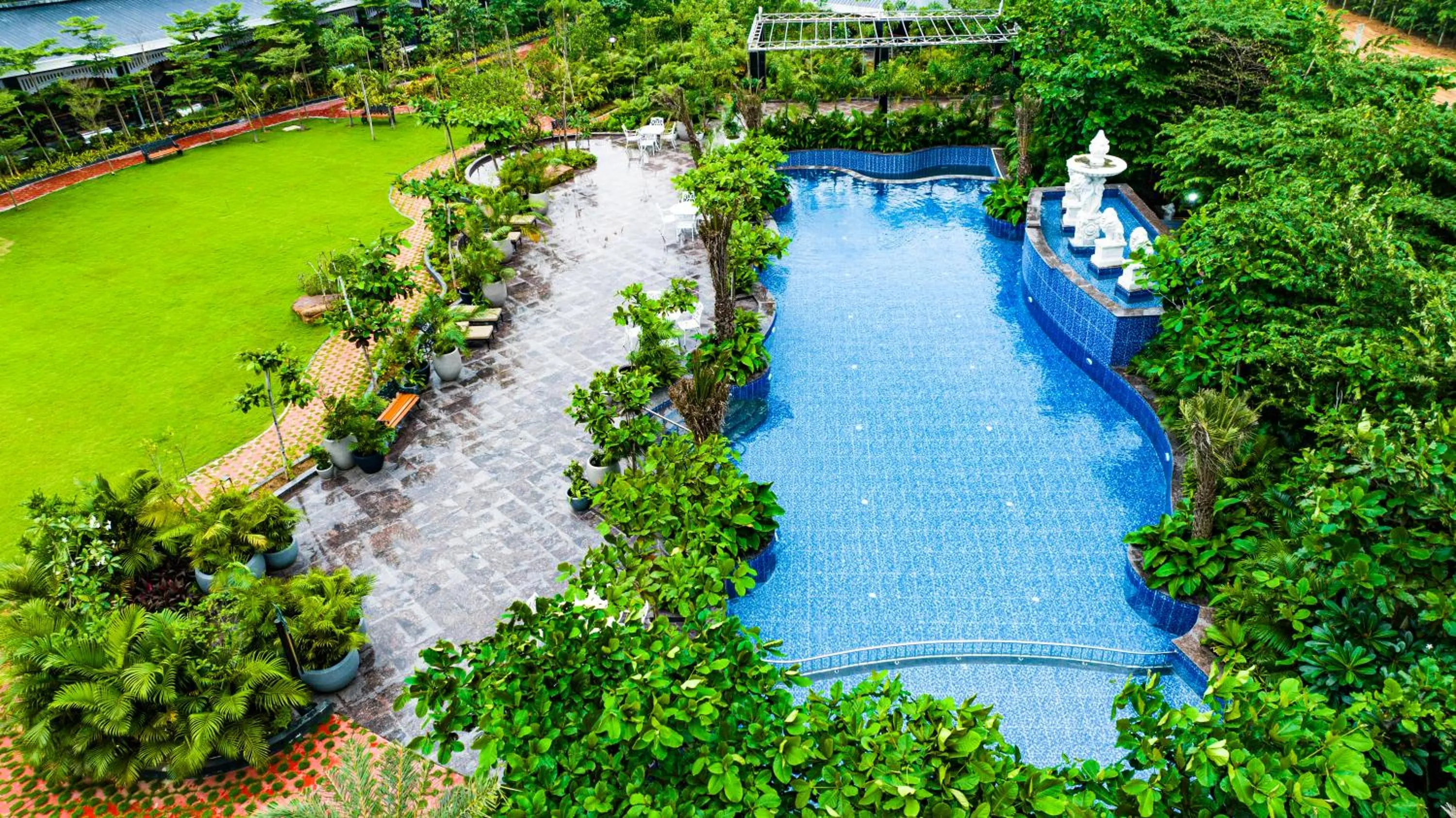 Bird's eye view in Mayfair Oasis Resort & Convention