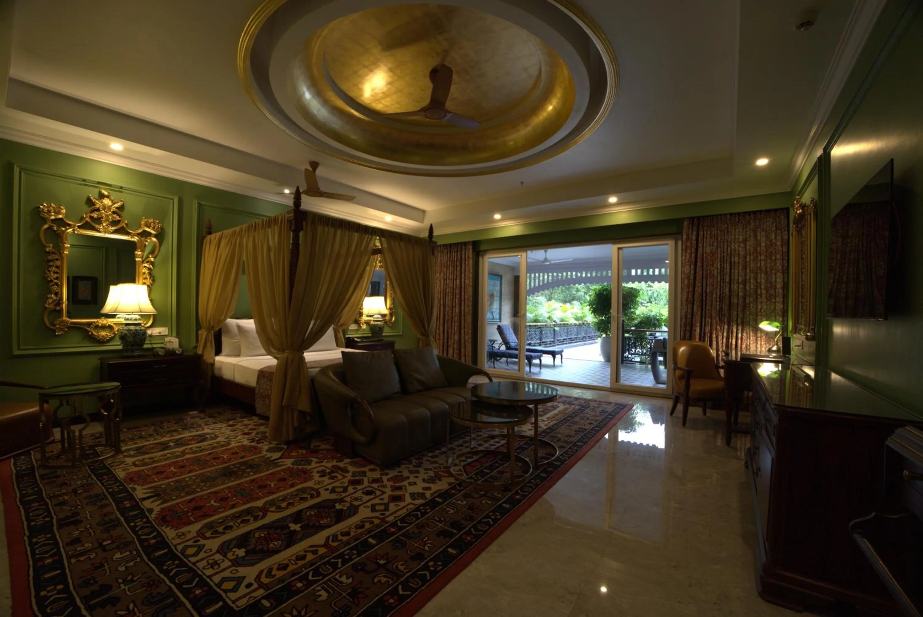 Bedroom, Bed in Mayfair Oasis Resort & Convention