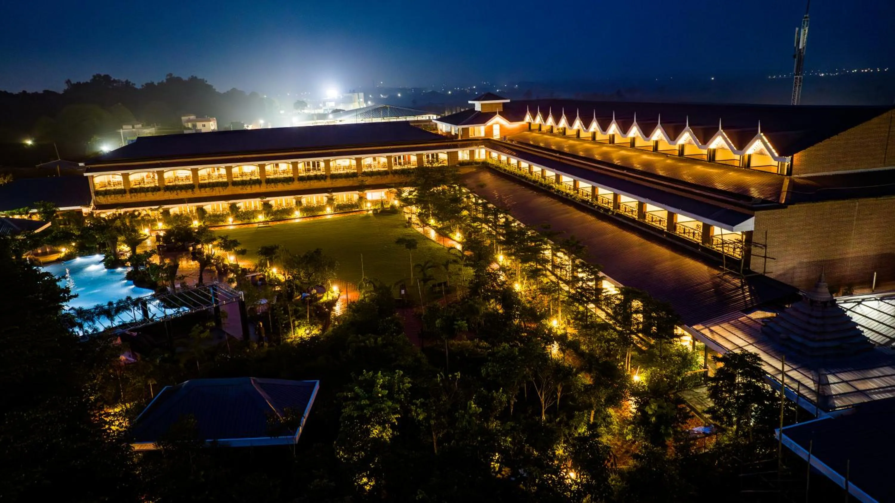 Property building in Mayfair Oasis Resort & Convention