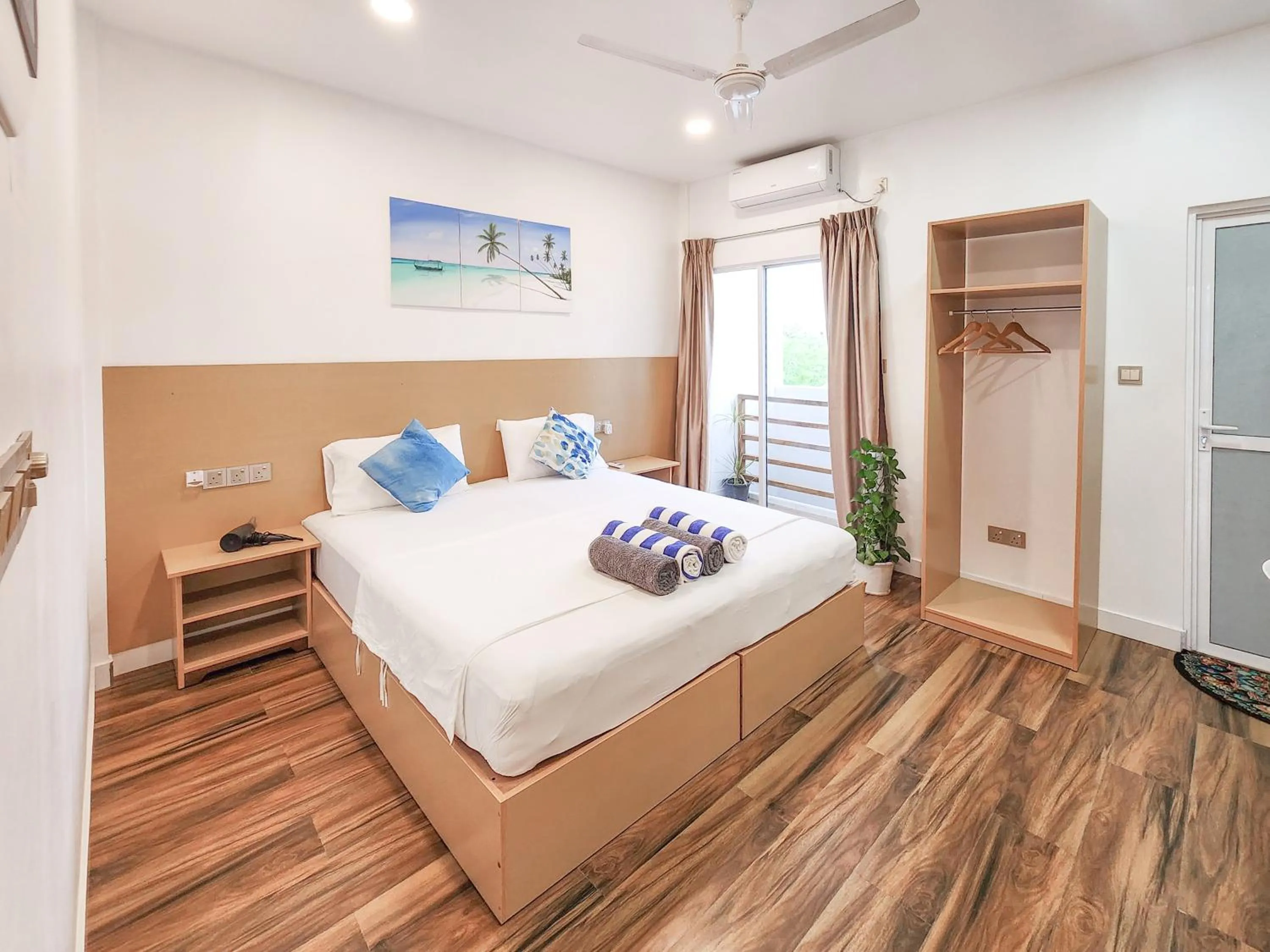 Bed in Raalhu Fonu Maldives