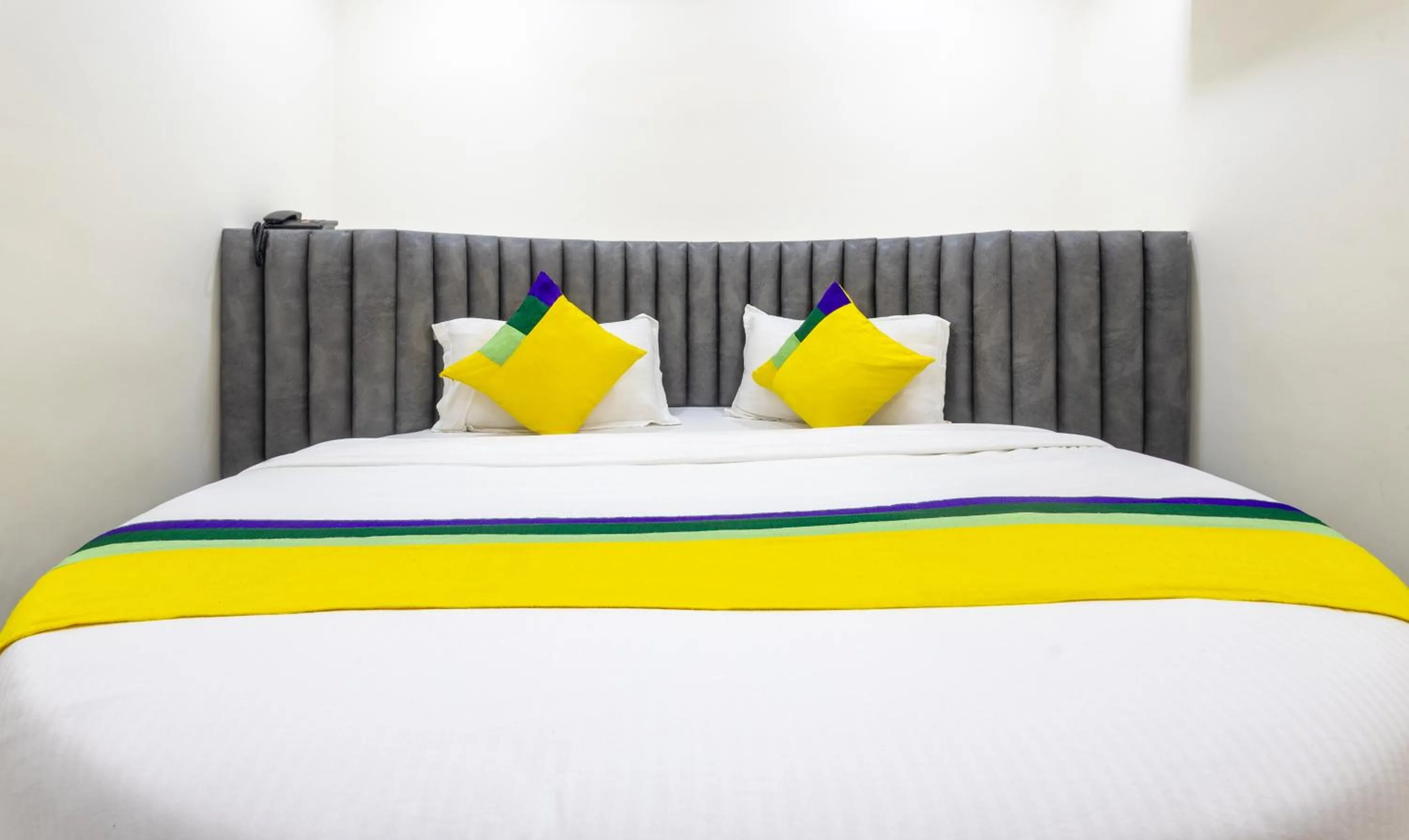 Bedroom, Bed in Itsy Hotels Signature, Nehru Nagar