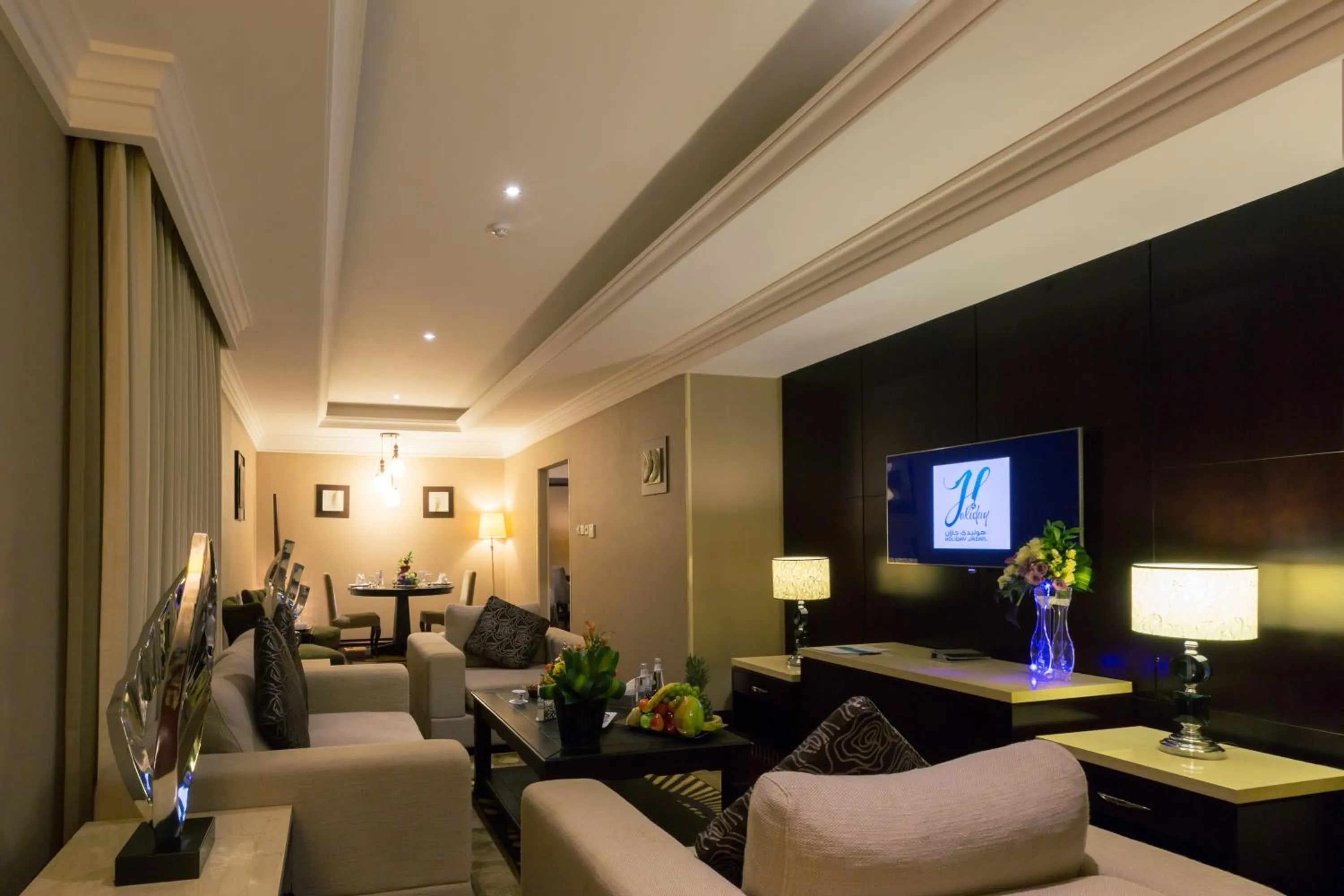 TV and multimedia in Holiday Jazan Hotel