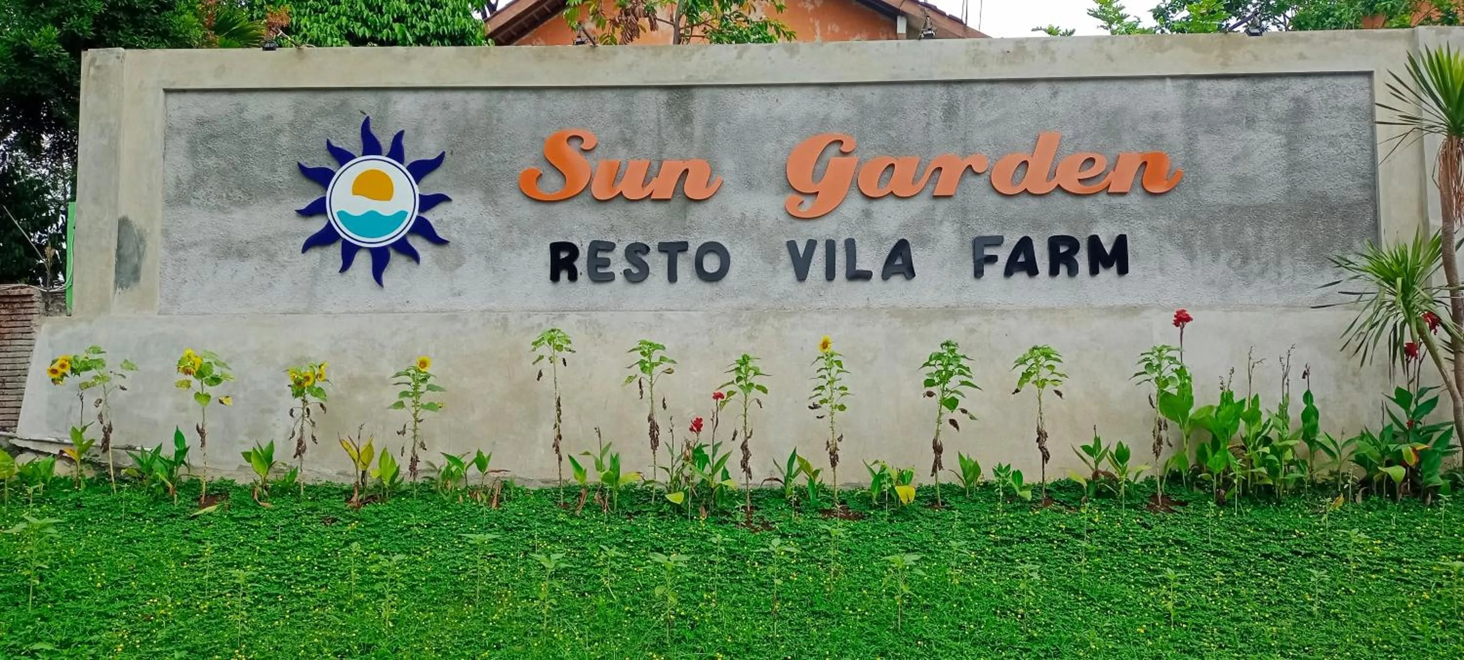 Property logo or sign in SUN GARDEN