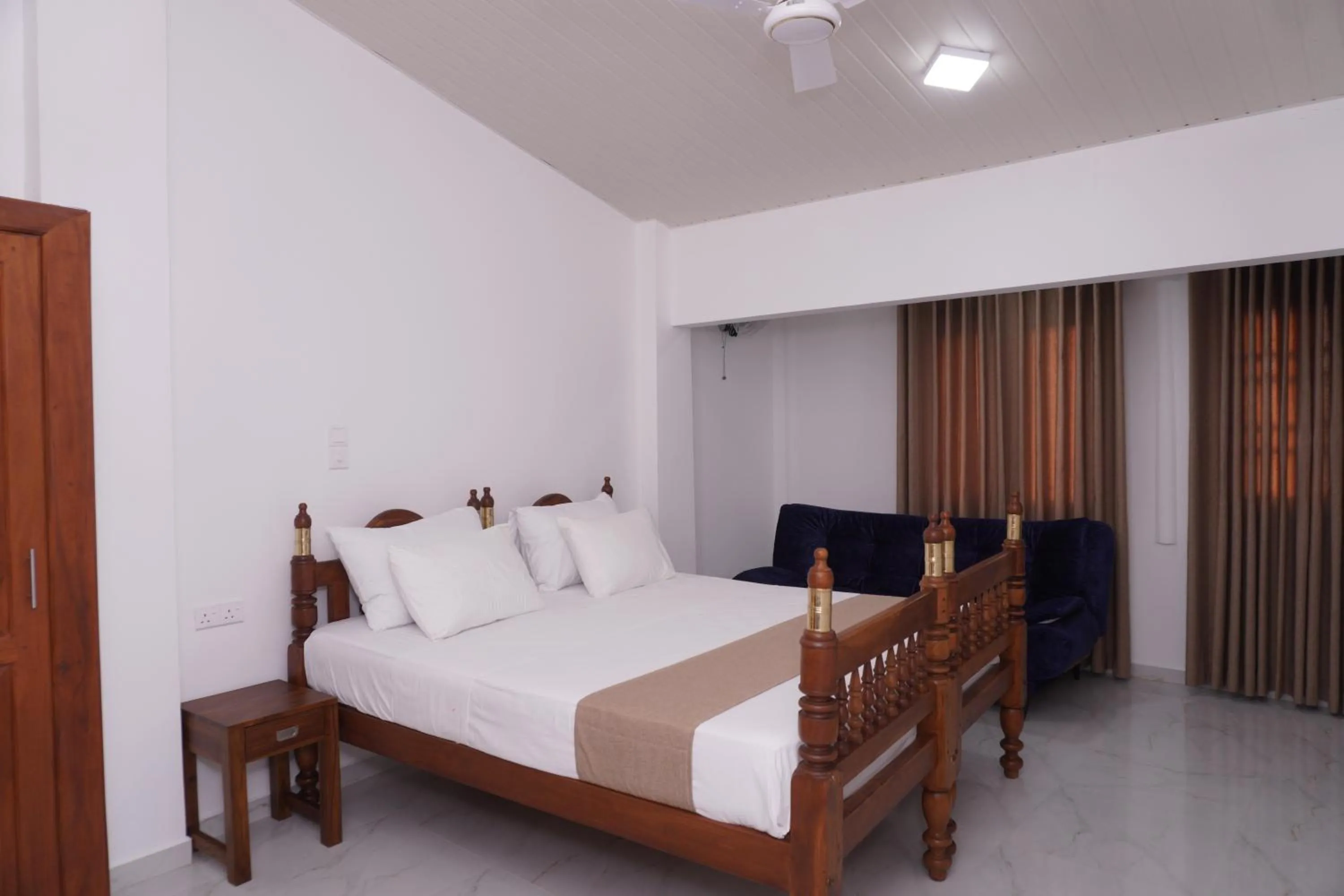 Bedroom, Bed in SURF UNA BEACH HOTEL
