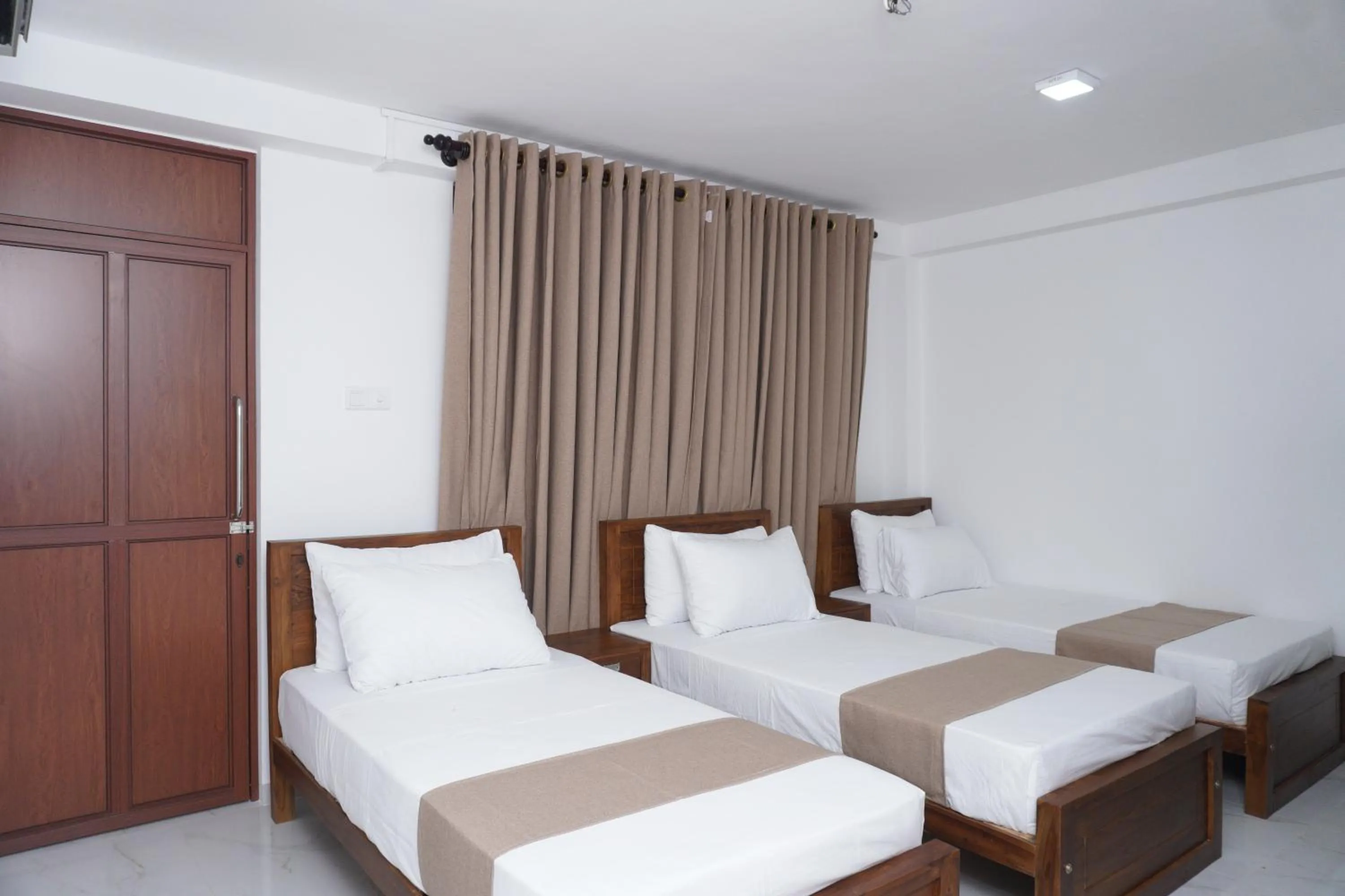 Bedroom, Bed in SURF UNA BEACH HOTEL
