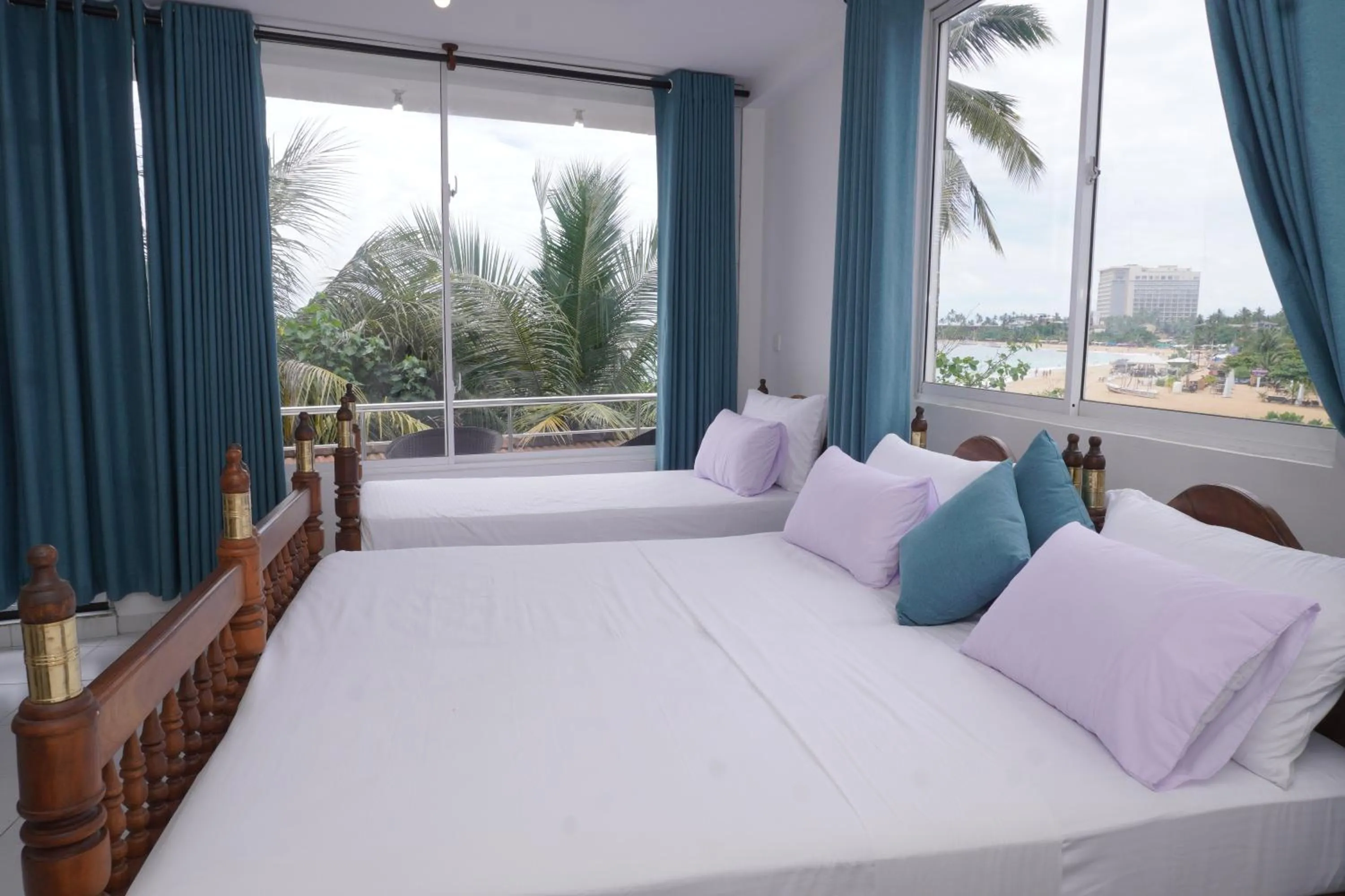Bed in SURF UNA BEACH HOTEL