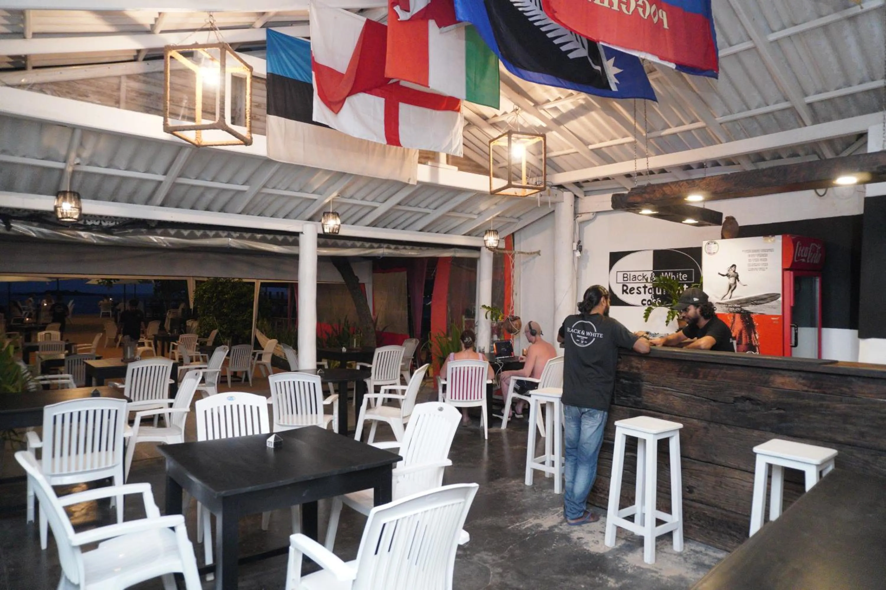 Restaurant/places to eat in SURF UNA BEACH HOTEL