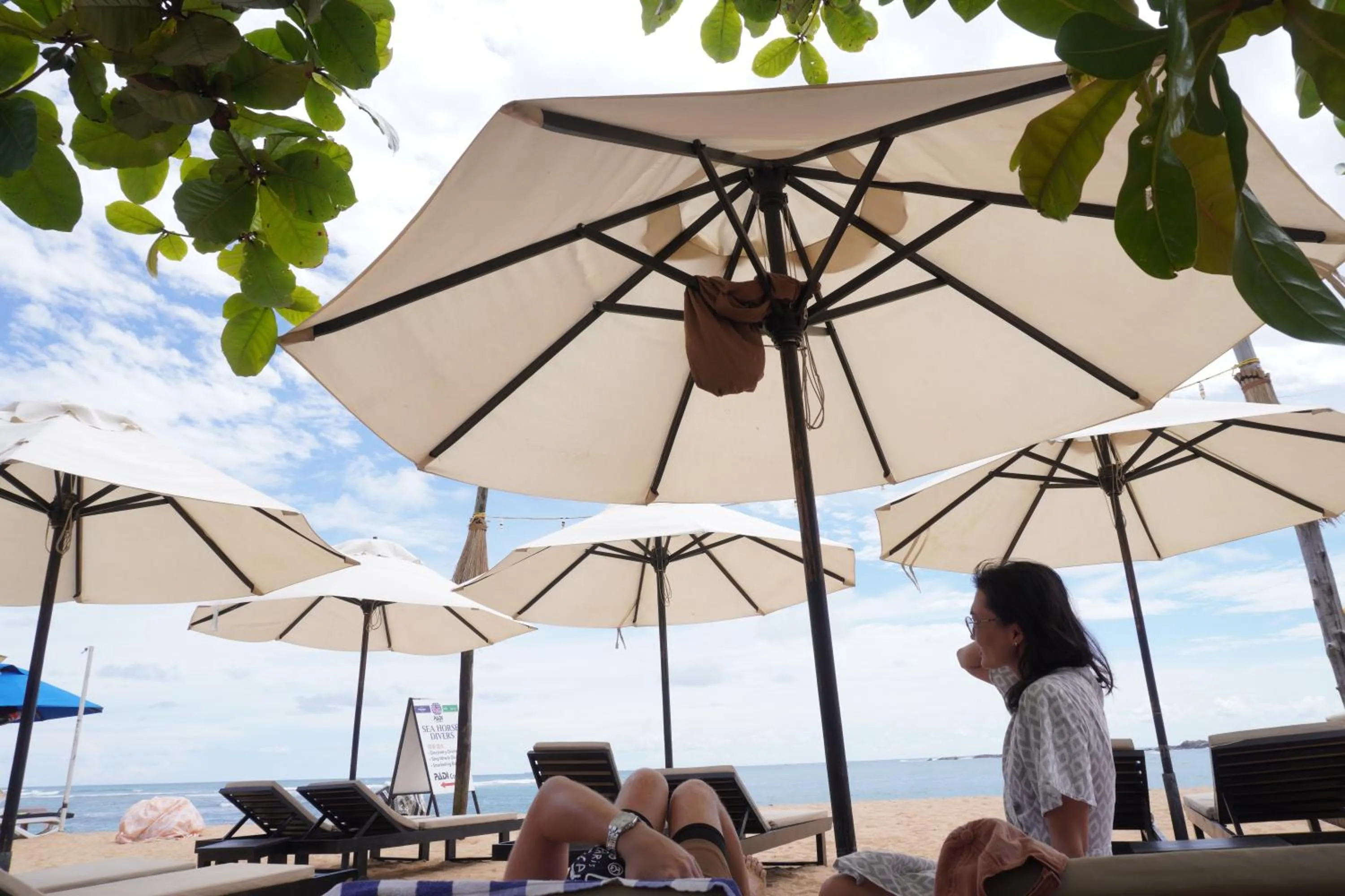 sunbed in SURF UNA BEACH HOTEL