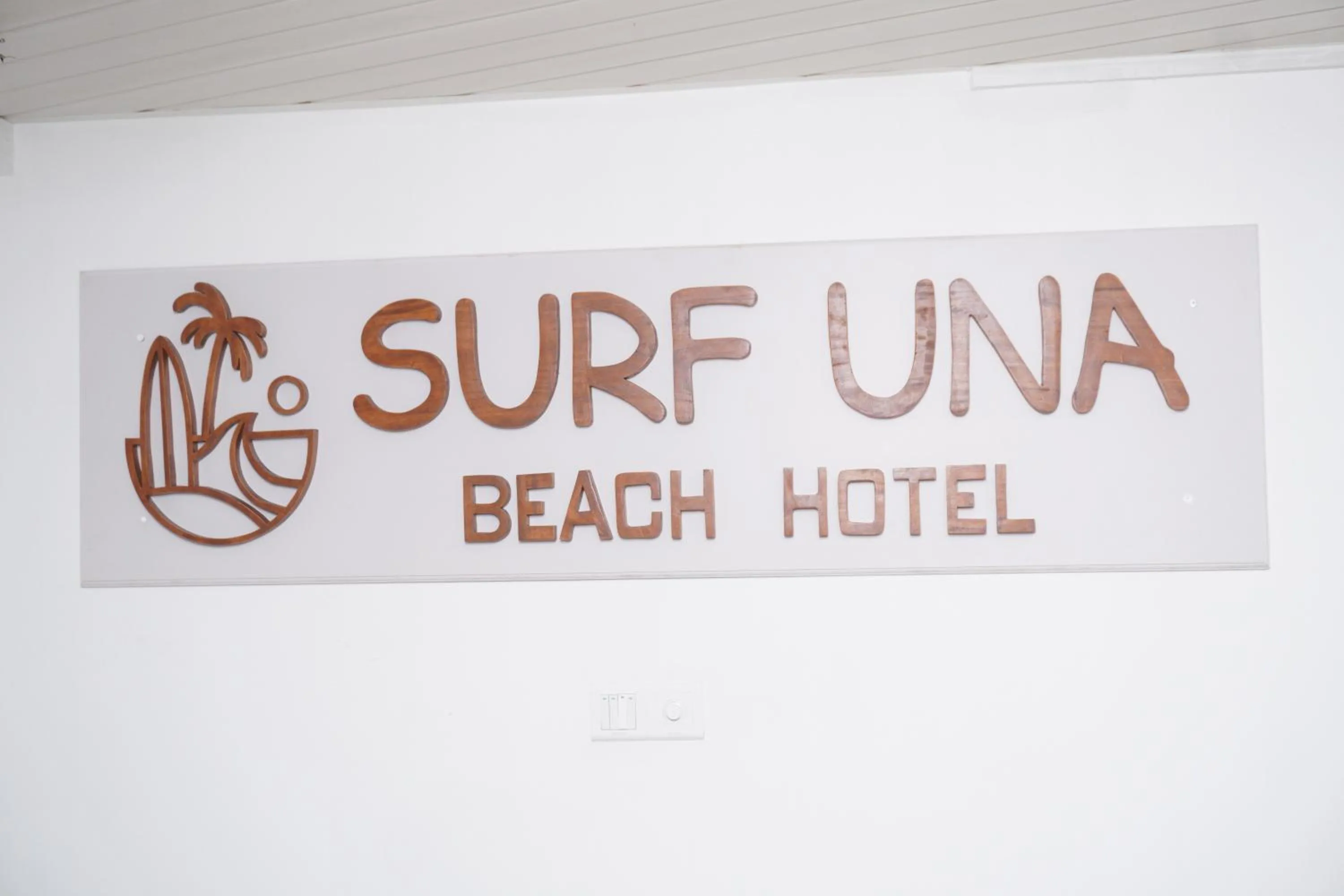 Lobby or reception in SURF UNA BEACH HOTEL
